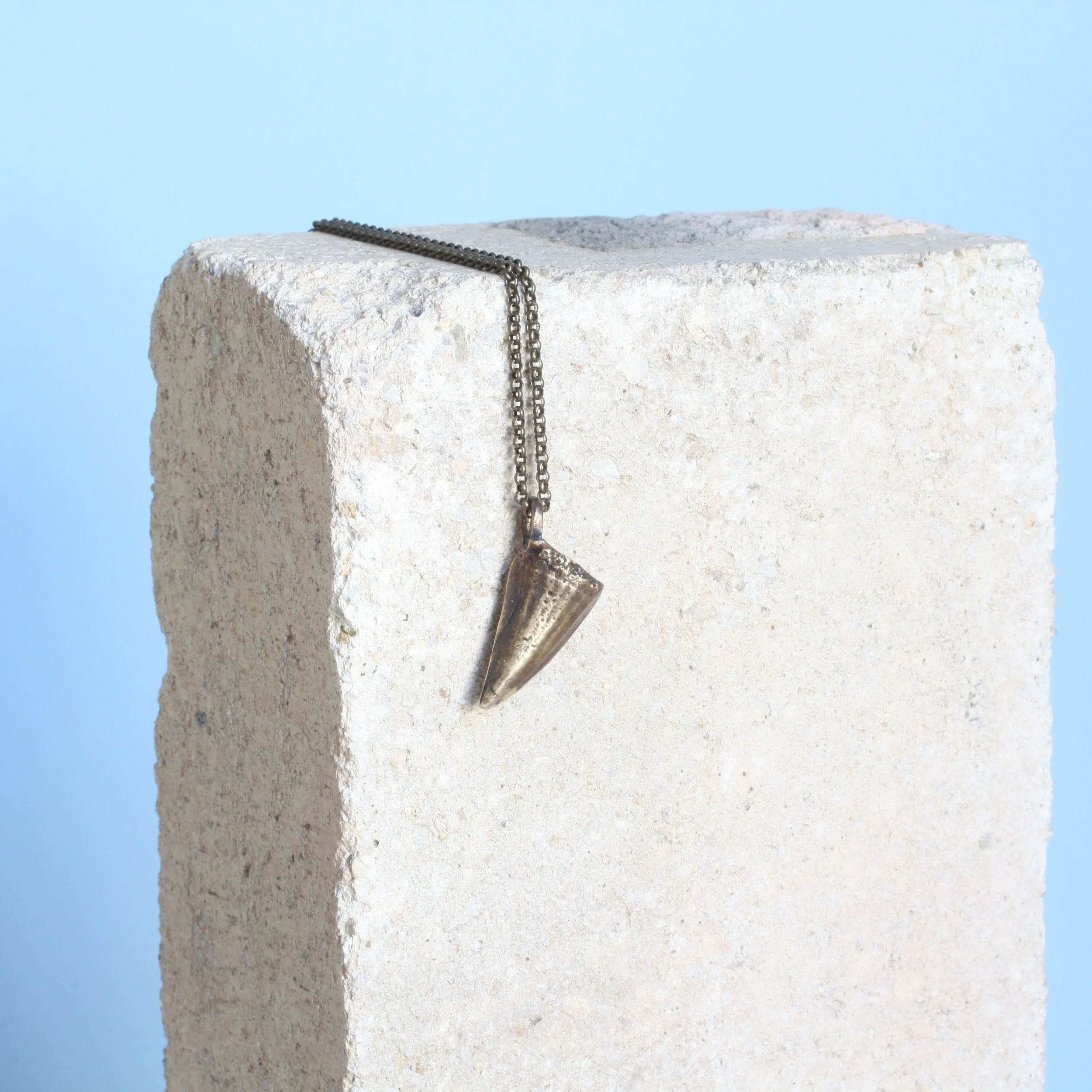 Small Meuse Necklace Brass:Brass 3.jpg