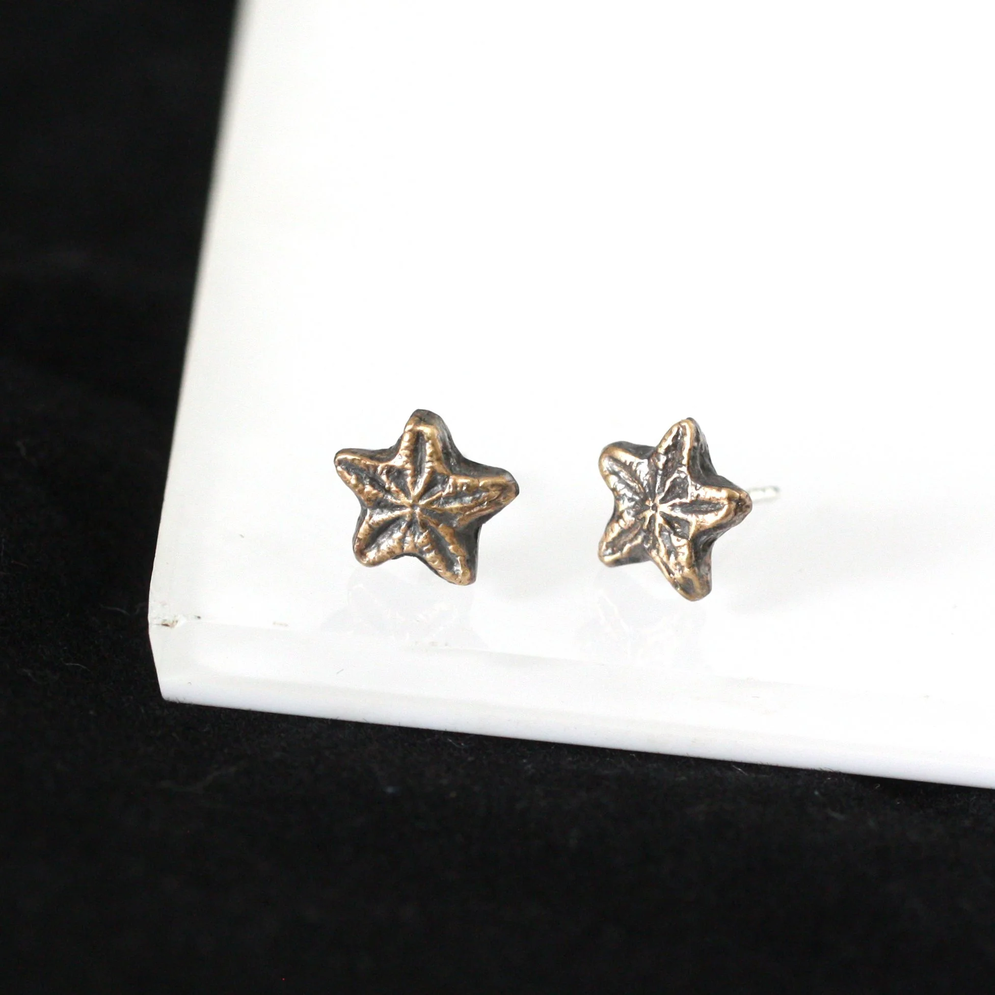 Crinoid_Studs_Brass3.jpg