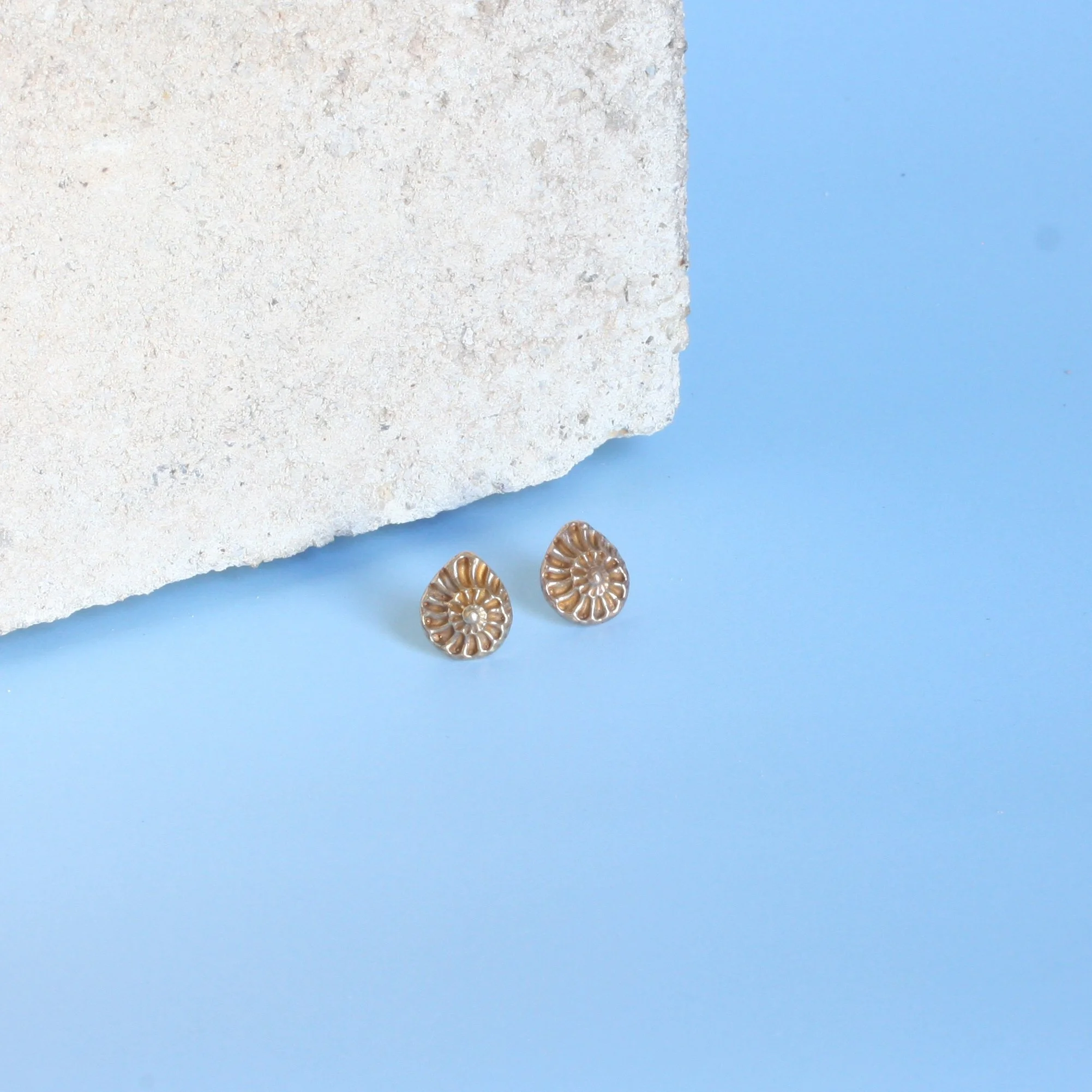 Amun Earrings Brass 3.jpg