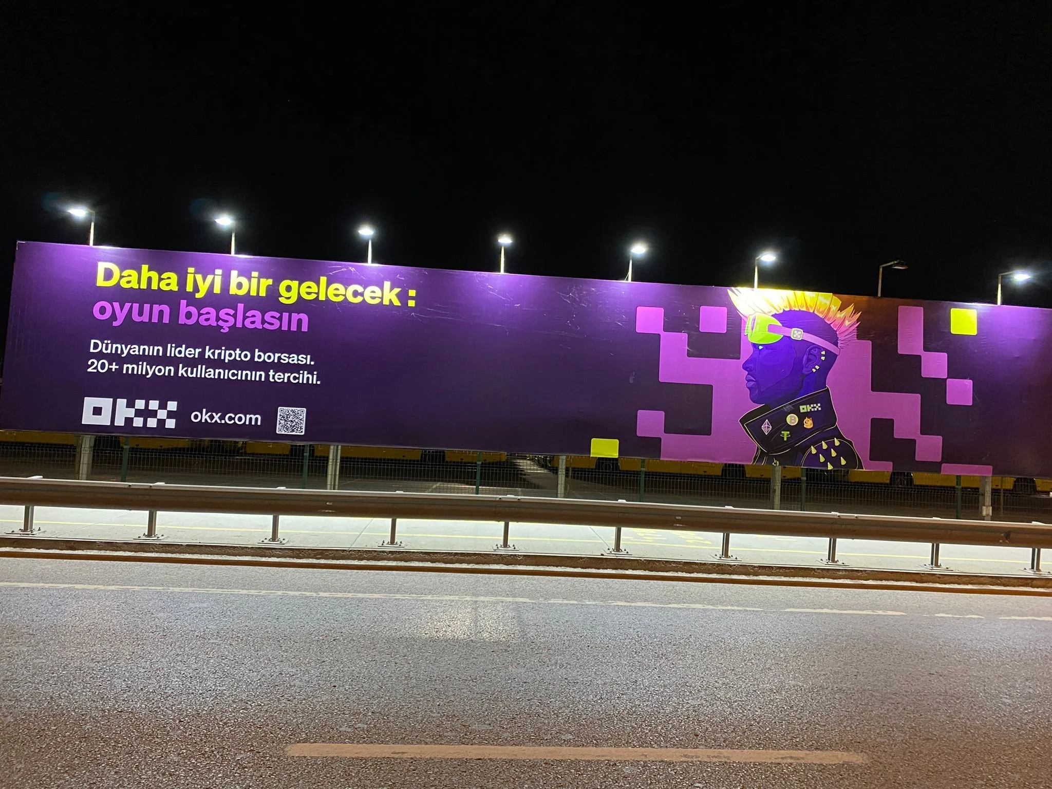 OKX Giantboard Temiz Foto.jpeg
