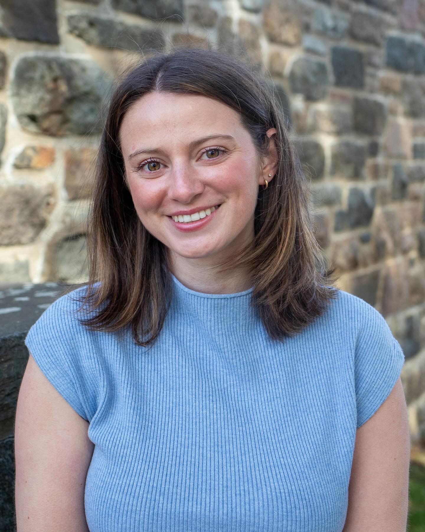 &bull; let&rsquo;s update your LinkedIn today &bull; 
#headshots #portraitphotography #newenglandphotographer