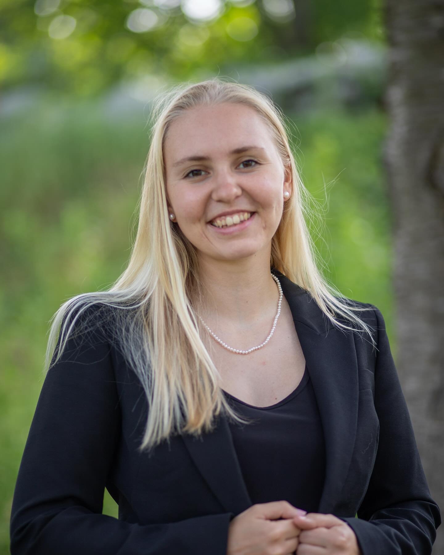 Smiles, confidence, and just the right lighting &mdash; what more could you ask for? 🌟