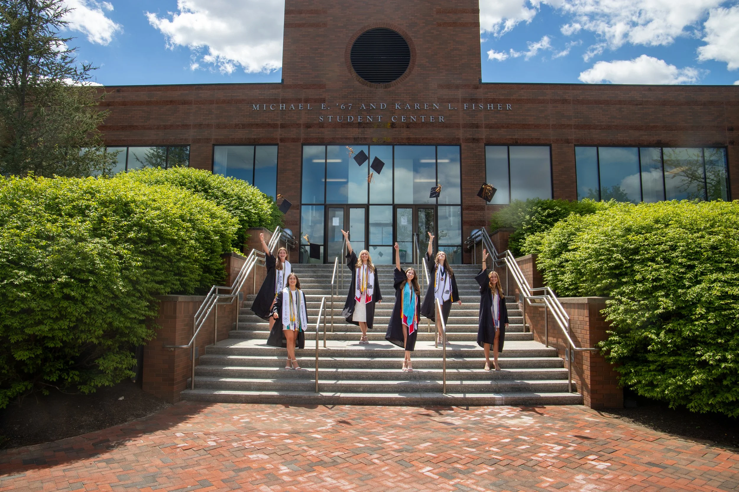 PiscesPics-BryantGrads-5.jpg