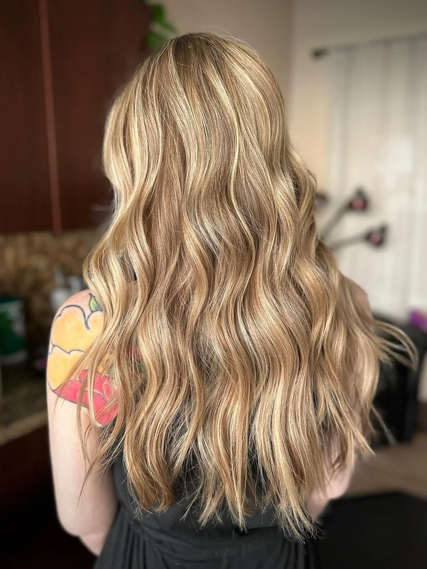 Olivia Garden lives in every hairstyle that has ever come from my chair. With each year of my career behind the chair I find another OG tool to fall in love with✨

My OG FAV that I&rsquo;ve used since the beginning of time are the nanothermic ceramic