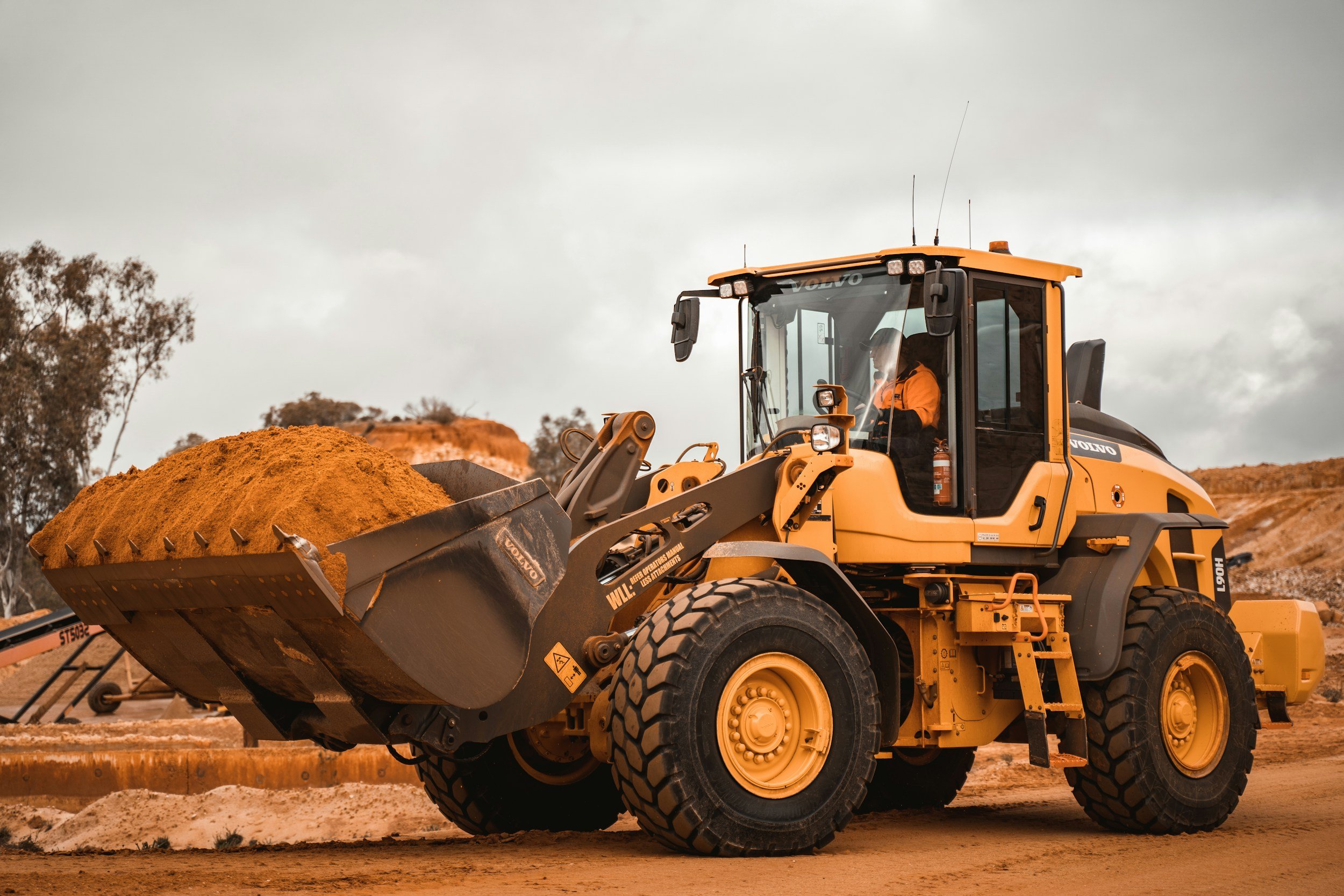 What Commercial Developers Should Know Before Starting a Site Clearing Project