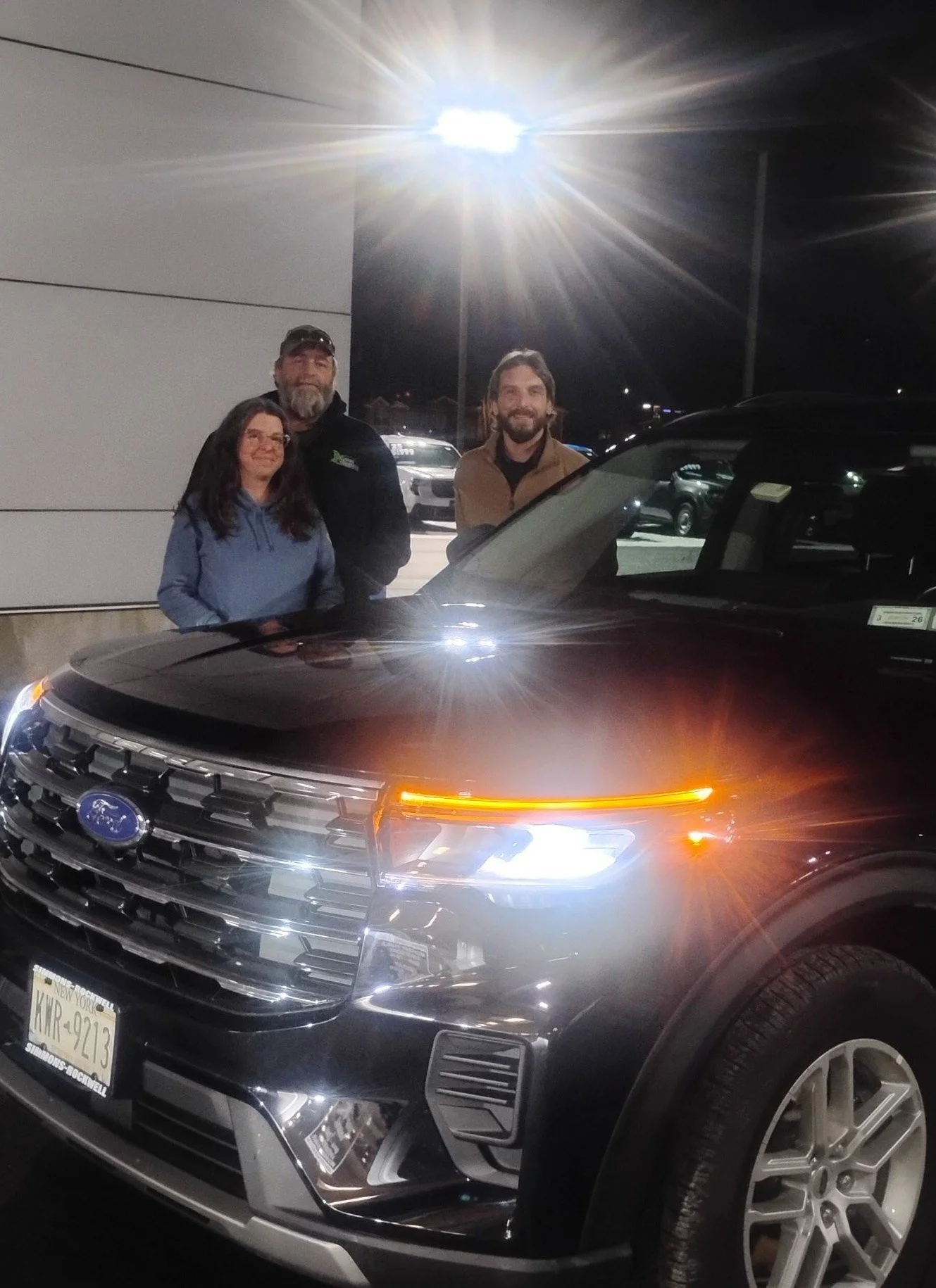 Congratulations to Jane &amp; Will Hall!! The deals today were some of the best I have seen in my time in this industry and so happy you chose to fix this 25 Explorer a wonderful home 😊 thank you for choosing Simmons-Rockwell and Merry Christmas! #f