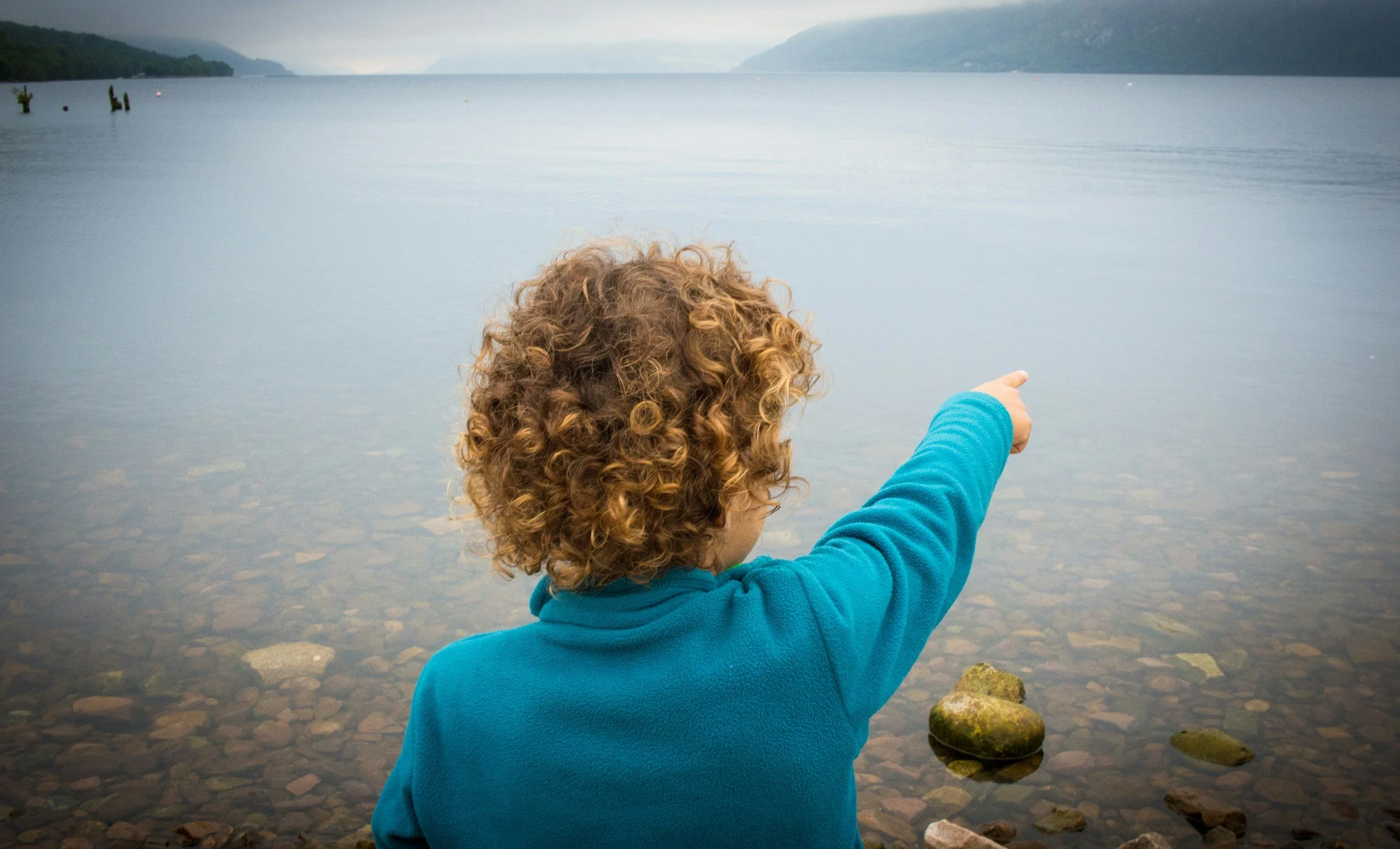 Child pointing to Calm & Clarity Neuro-Gut Method