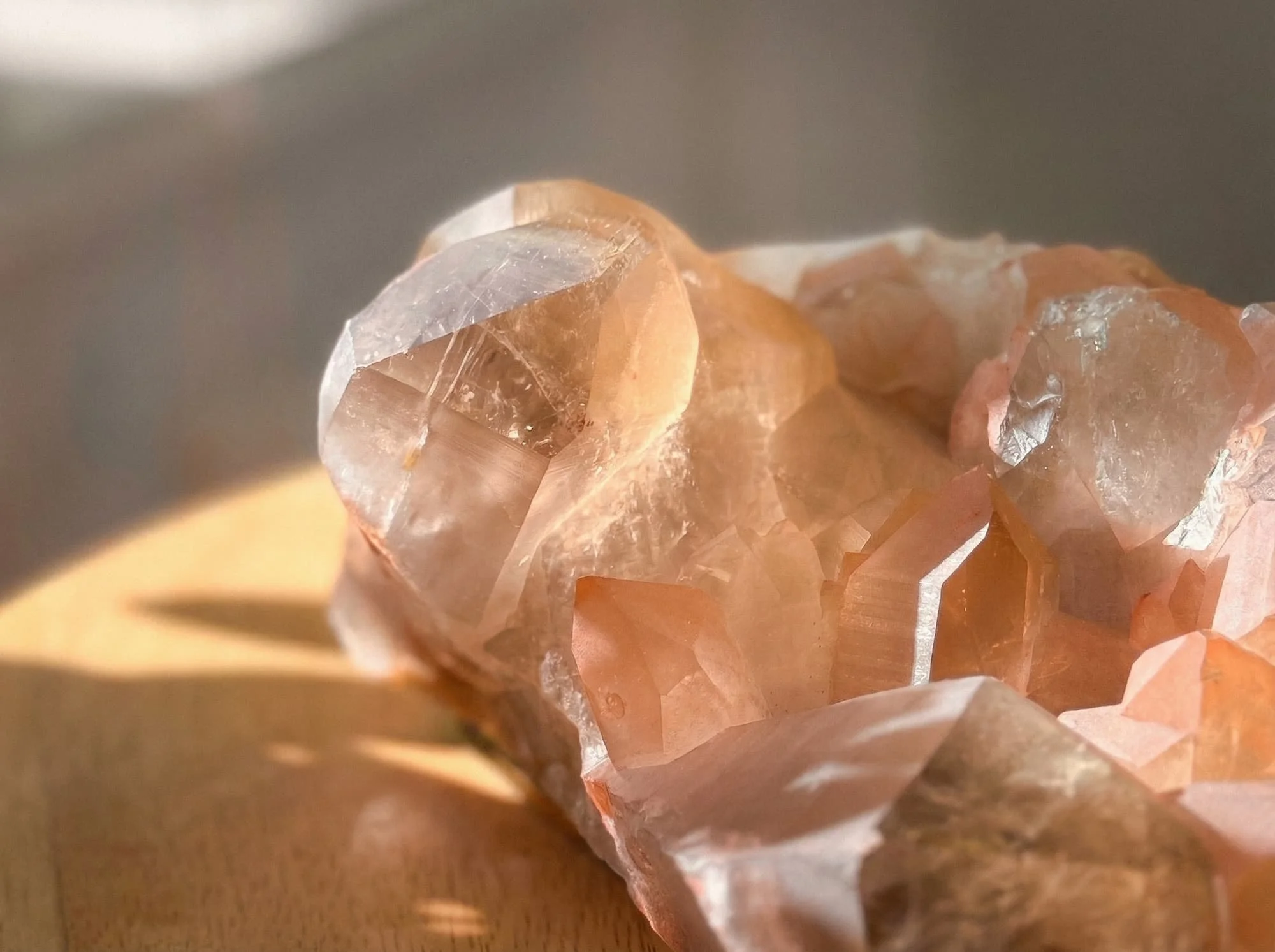image-crystal-cluster-peach-dejablooms.jpg