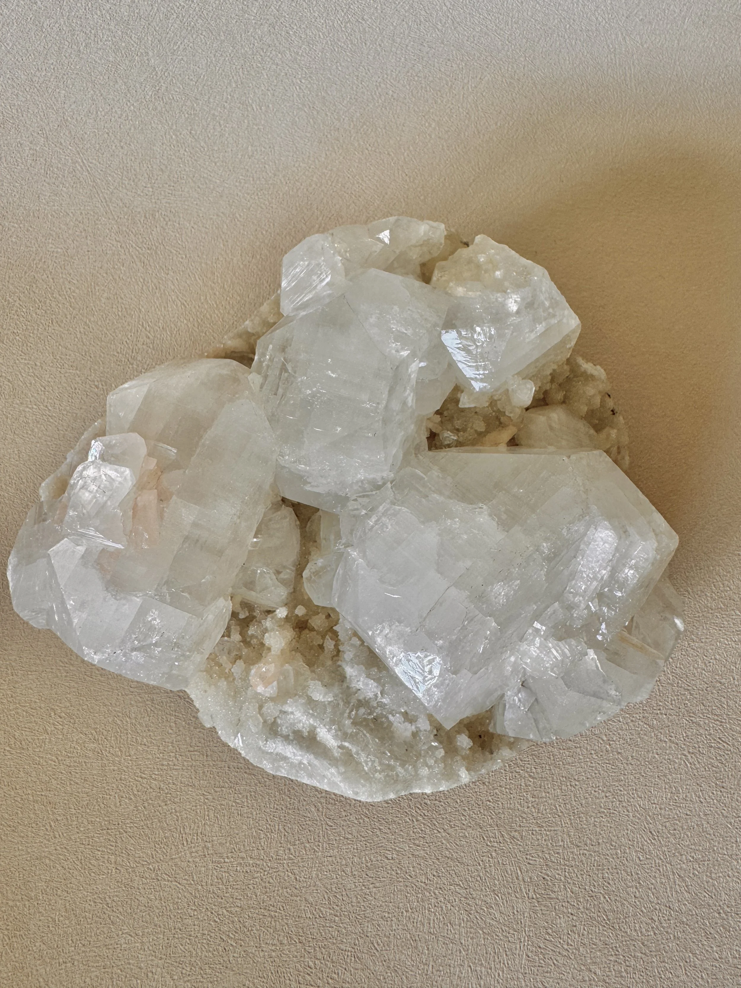 Apophylite · Raw