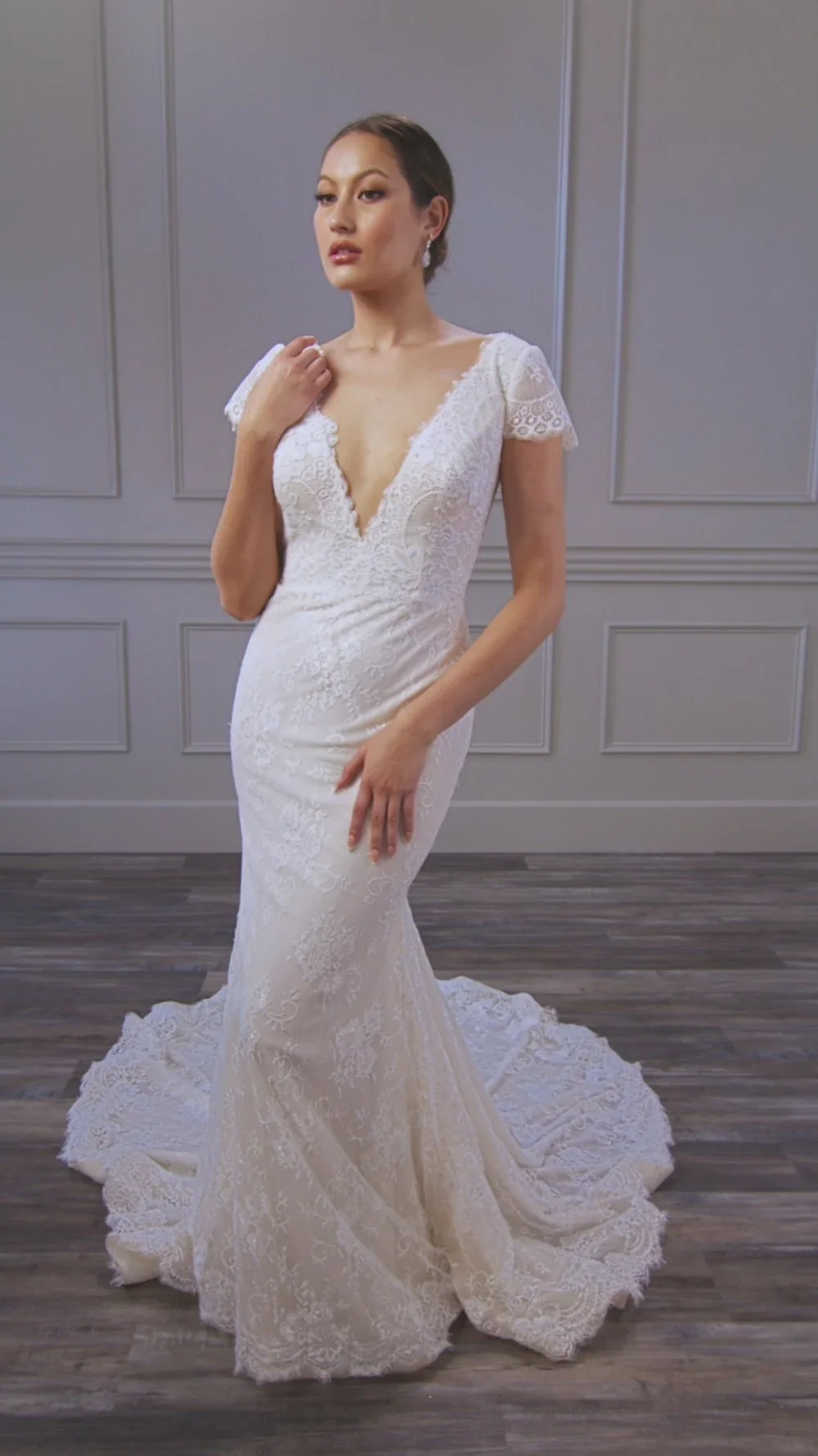 Elizabeth Lee - Jules