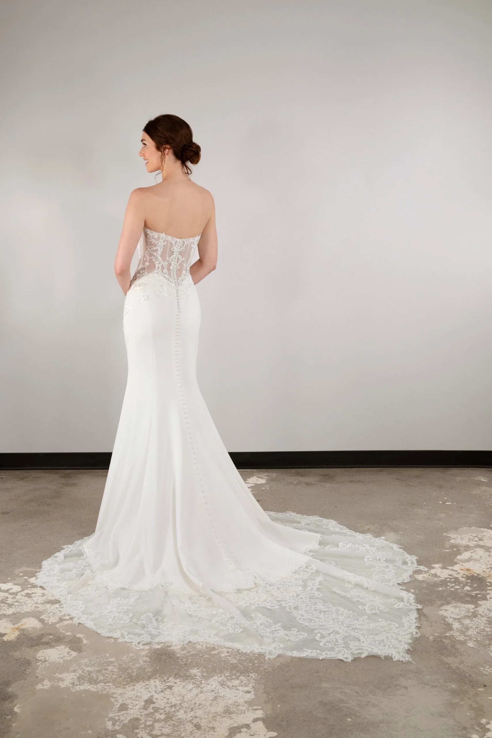 Sophisticated Lace Column Wedding Dress with Cutout Train