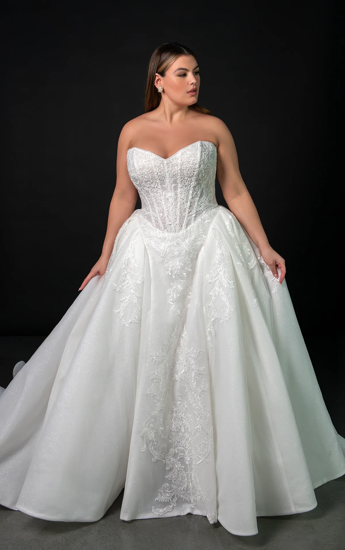 Strapless Sweetheart Princess Ballgown Wedding Dress with Glitter Tulle