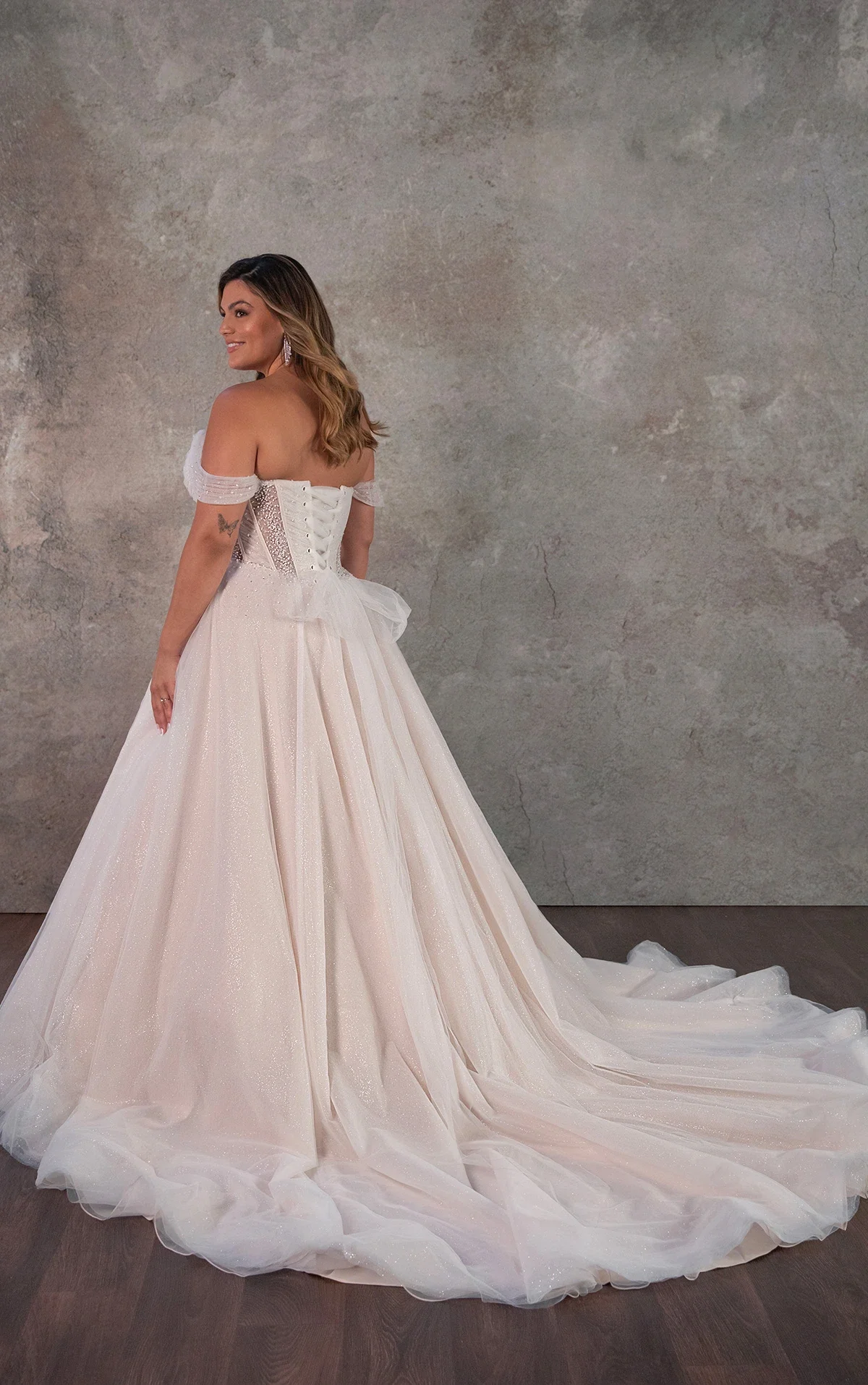 Enchanting Princess Aline Wedding Dress with Detachable Off the Shoulder Straps