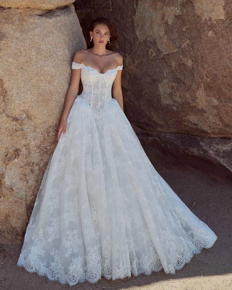 Basque Waist Vintage Wedding Dress with Lace and Ballgown Silhouette