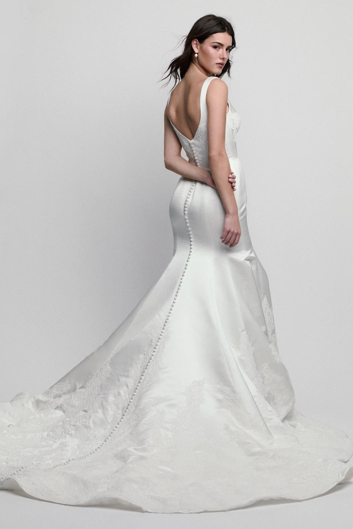 Martine traces the body in Jewel Satin, using a scoop sweetheart neckline and princess seams