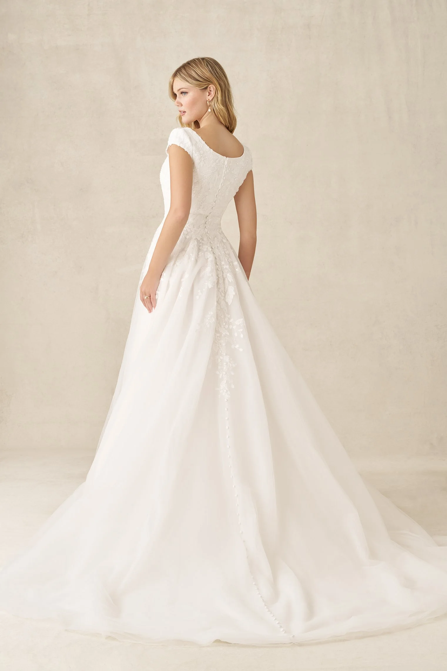Modest Aline Wedding Dress With Square Neckline And Romantic Tulle Skirt