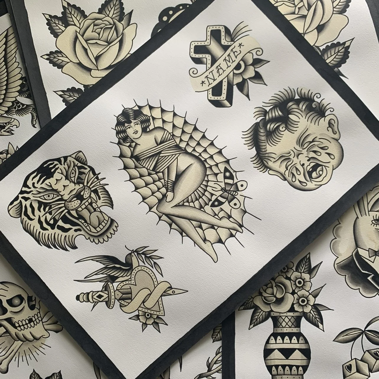 Flash Sheet no.10 ~ Available in Colour or Black and grey.