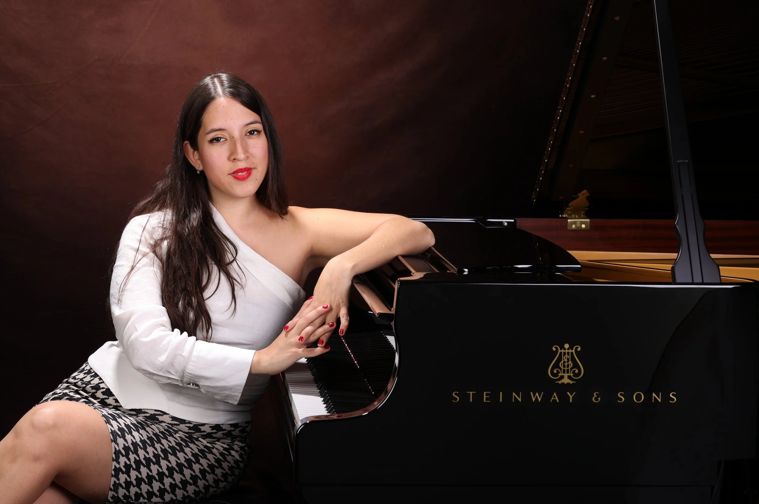 Angelita Berdiales, pianist, collaborative pianist, piano teacher, Greensboro North Carolina