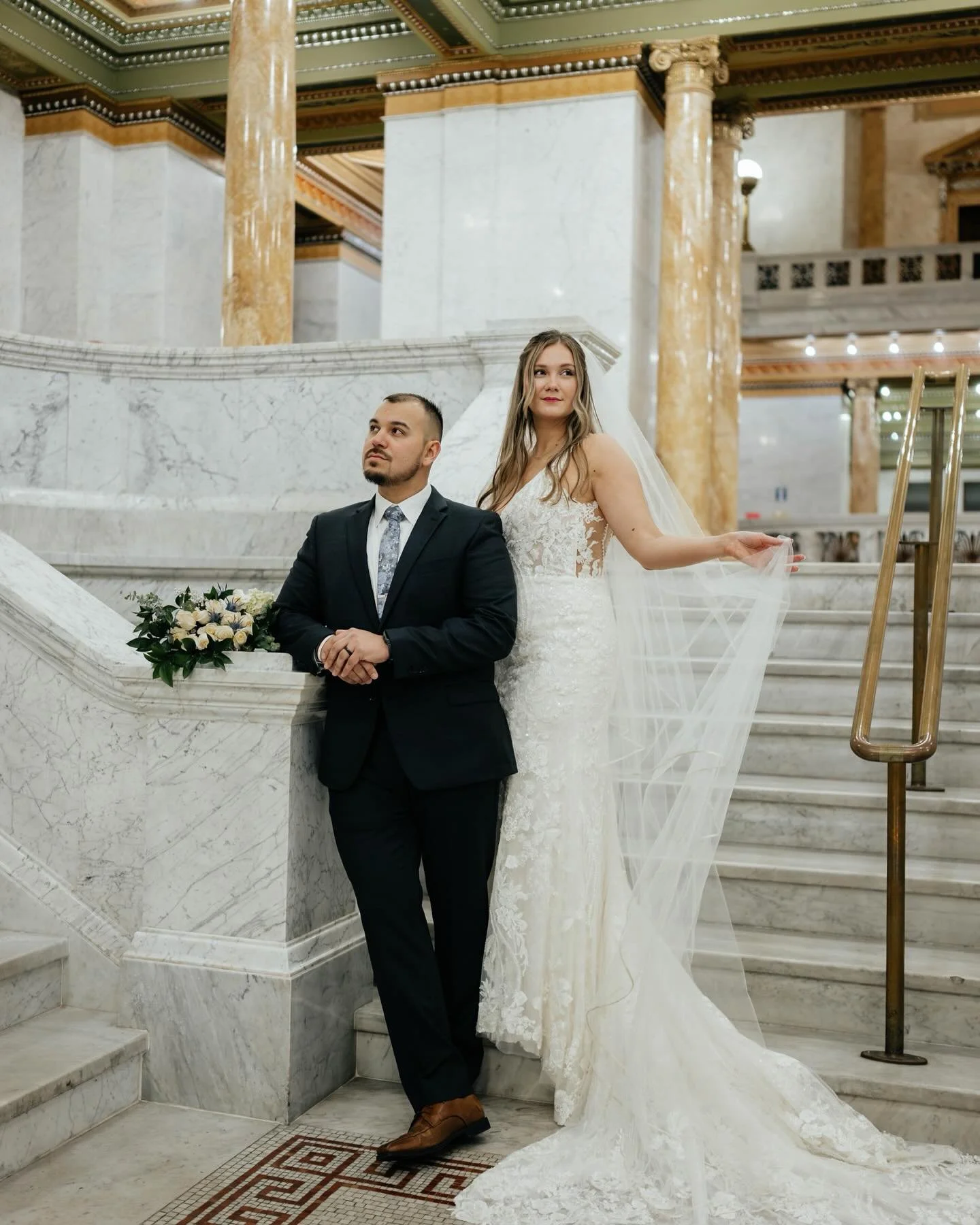 A New Year&rsquo;s Eve elopement ❄️📸🎊🤍

Name something better than this!! I met Hannah and Tyler about a year ago at a wedding I was photographing and when they reached out and wanted to capture their courthouse elopement I was beyond excited!! So