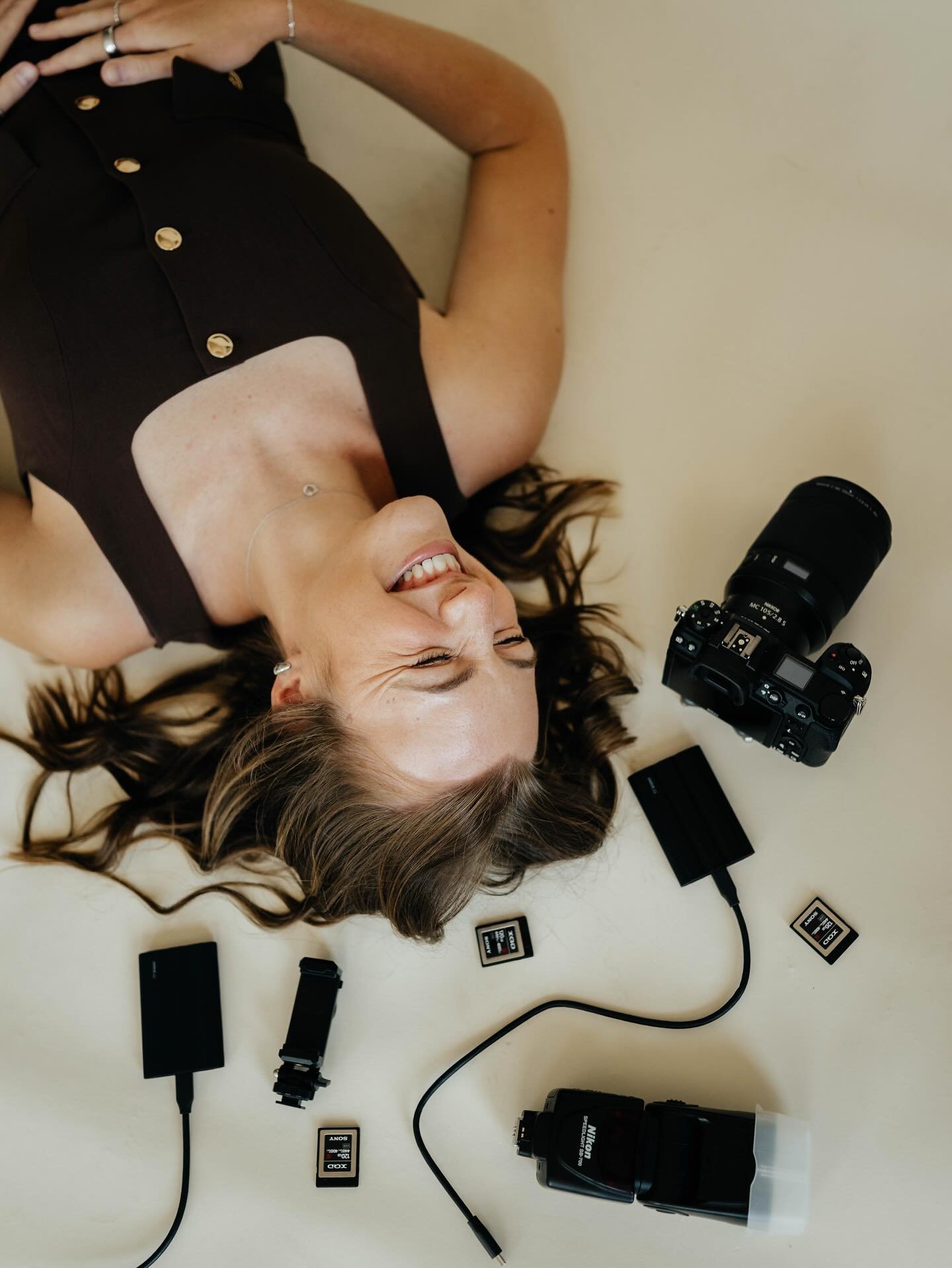 NEW WEBSITE IS LIVE🤎 

Over the past couple months @brooklyntroyerdesign and I have been creating the most perfect website! She truly did so amazing! As a friend of mine I knew I could trust her to make my website feel like ME and portray exactly wh