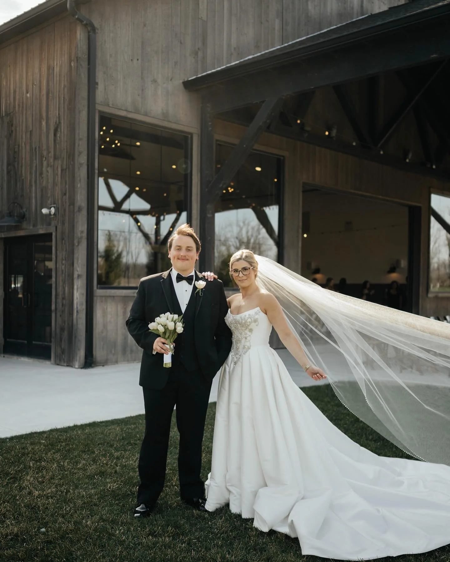 Two becoming one 💍🕊️🥂

Introducing The Schweikert&rsquo;s!! What a way to start my spring season🌷 Lilly and Hunter are so sweet and kind! Lilly was full of complete JOY the day of their wedding and Hunter was in for all of it!! I have to call out