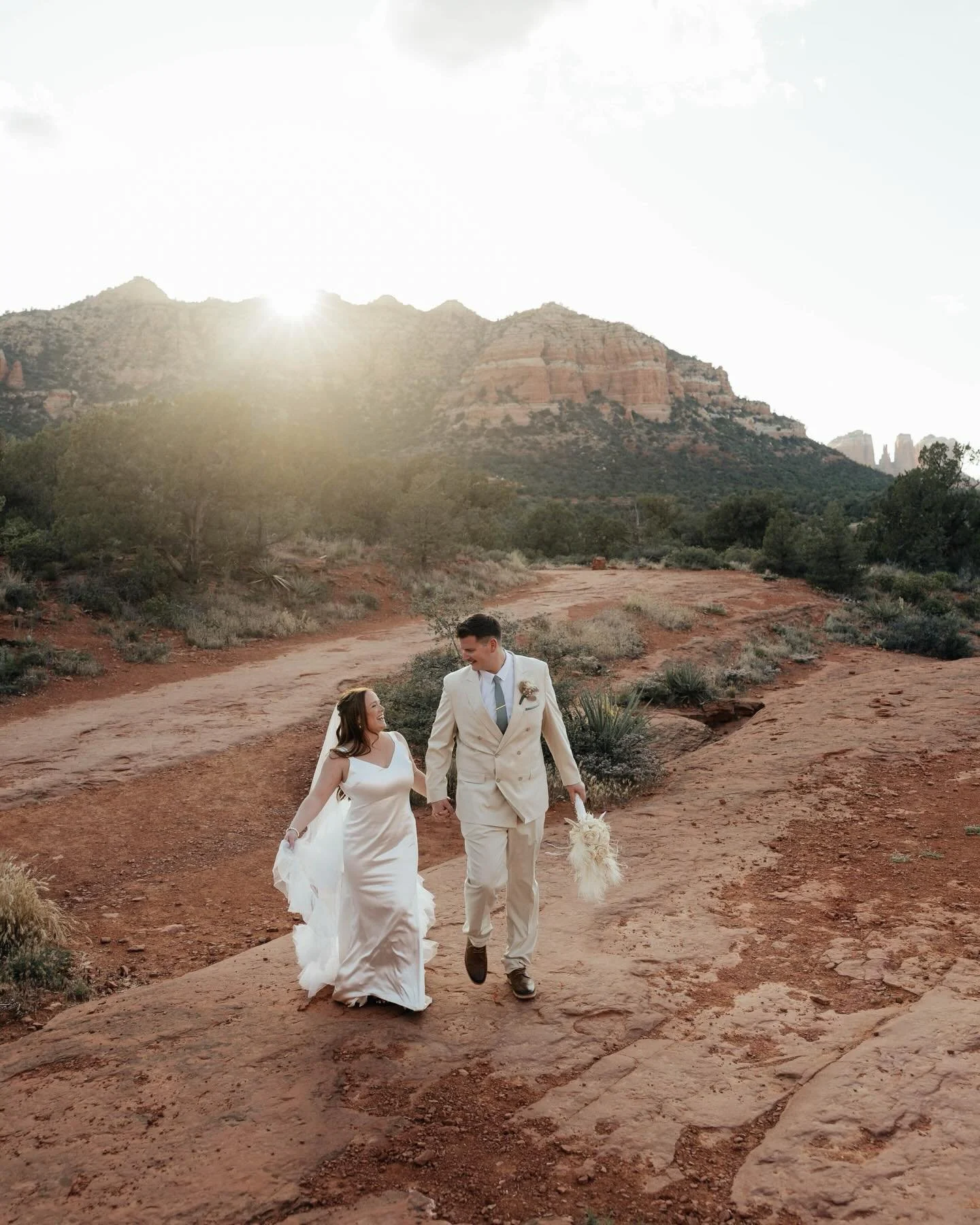 Introducing The CORWIN&rsquo;S!!!💍🤍🫶🏻🏔️☀️

Last weekend MaKenna + Ethan had a small ceremony at Bell Rock in Arizona, surrounded by some of their closest friends and family! Truly it was the best day ever!! After 8 years of being together it was