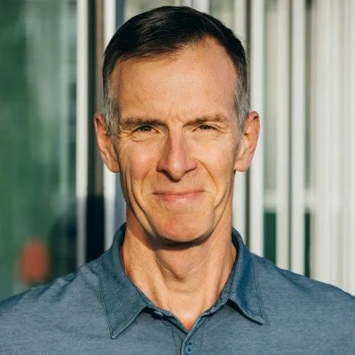 Image of former Amazon vice president of digital media, Bill Carr. Bill Carr is the co-founder of Working Backwards. 