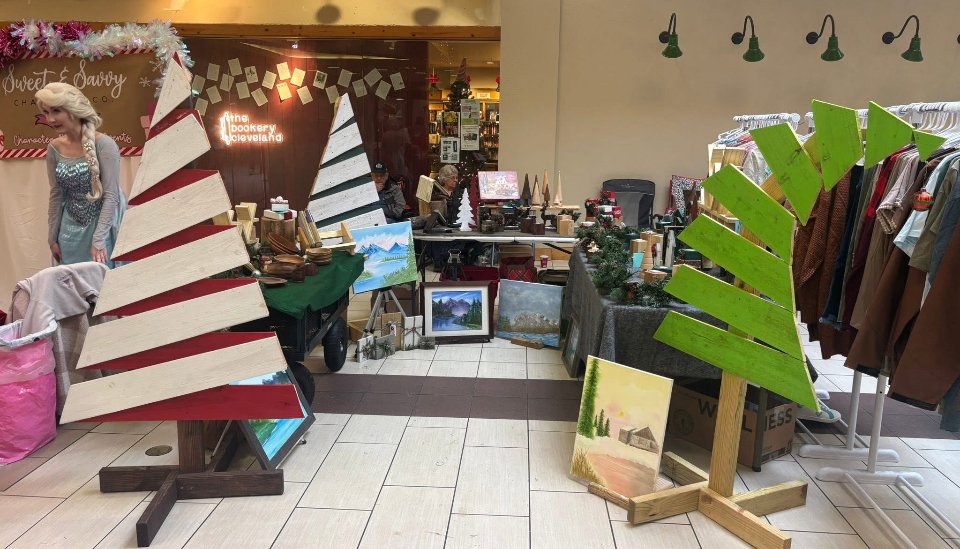 Outdoor Tree Decor Stand