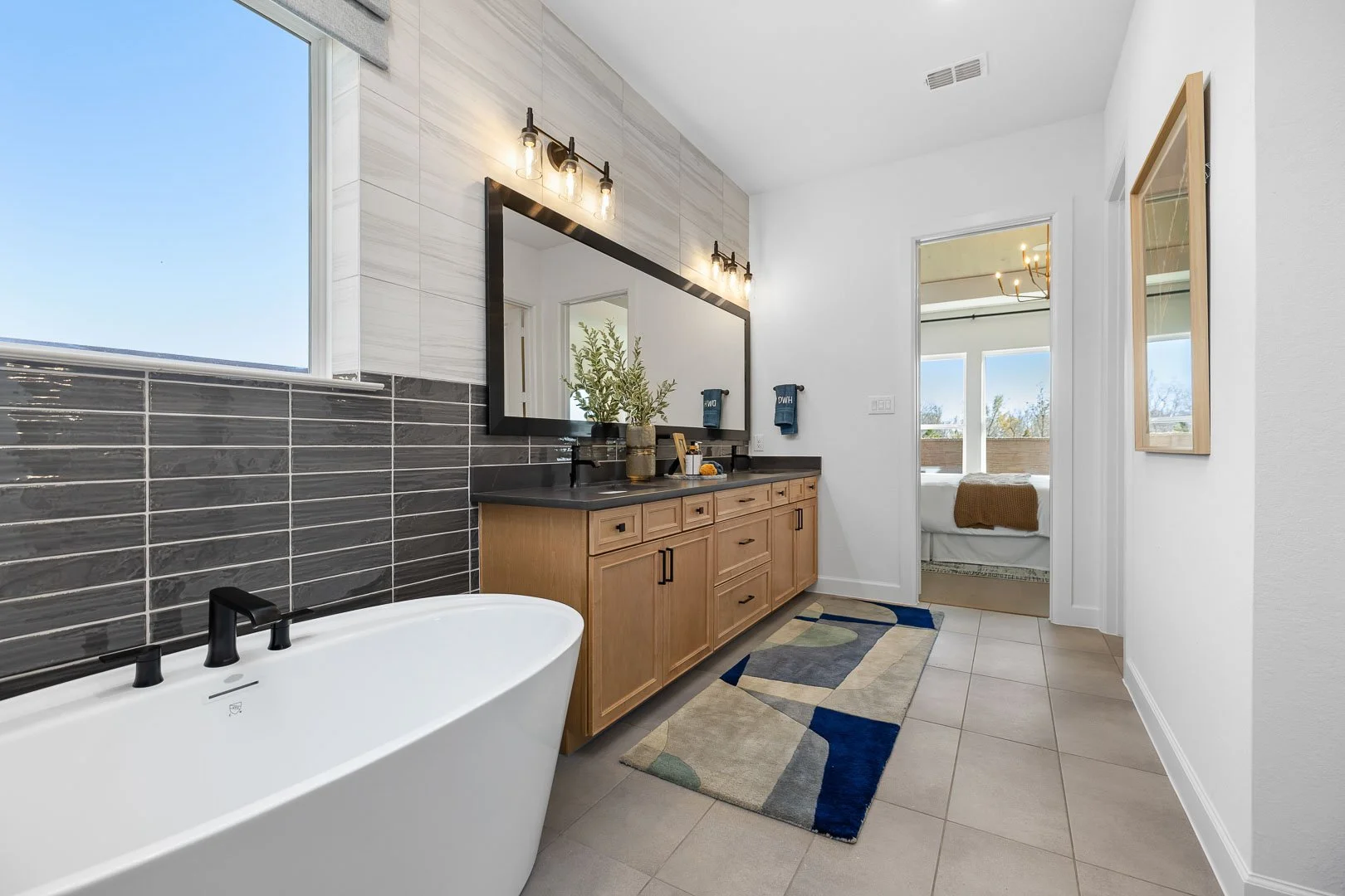 manvel-tx-houston-primary-bathroom-new-construction-modern-luxury-home.jpg