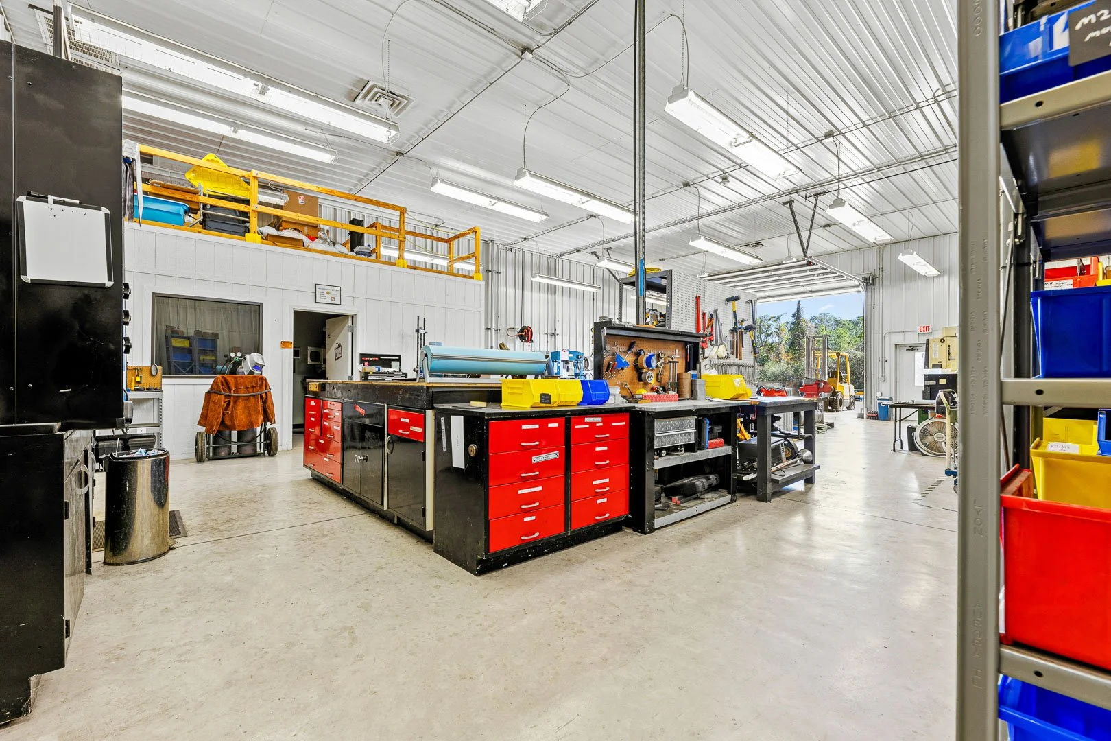 houston-commercial-real-estate-photography-warehouse-interior-logistics-facility.jpg