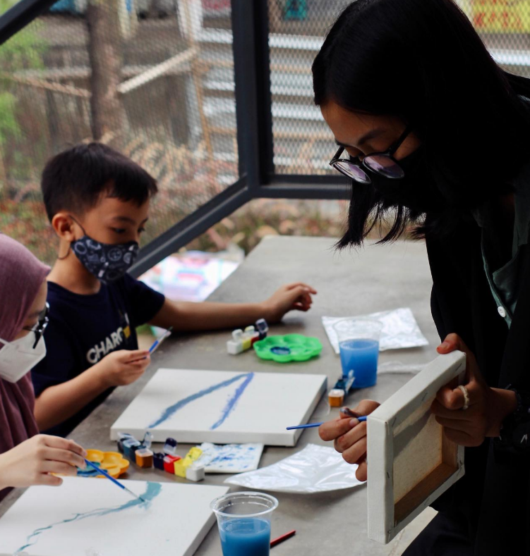 Reminiscene Mini Solo Exhibition by Wanti Amelia