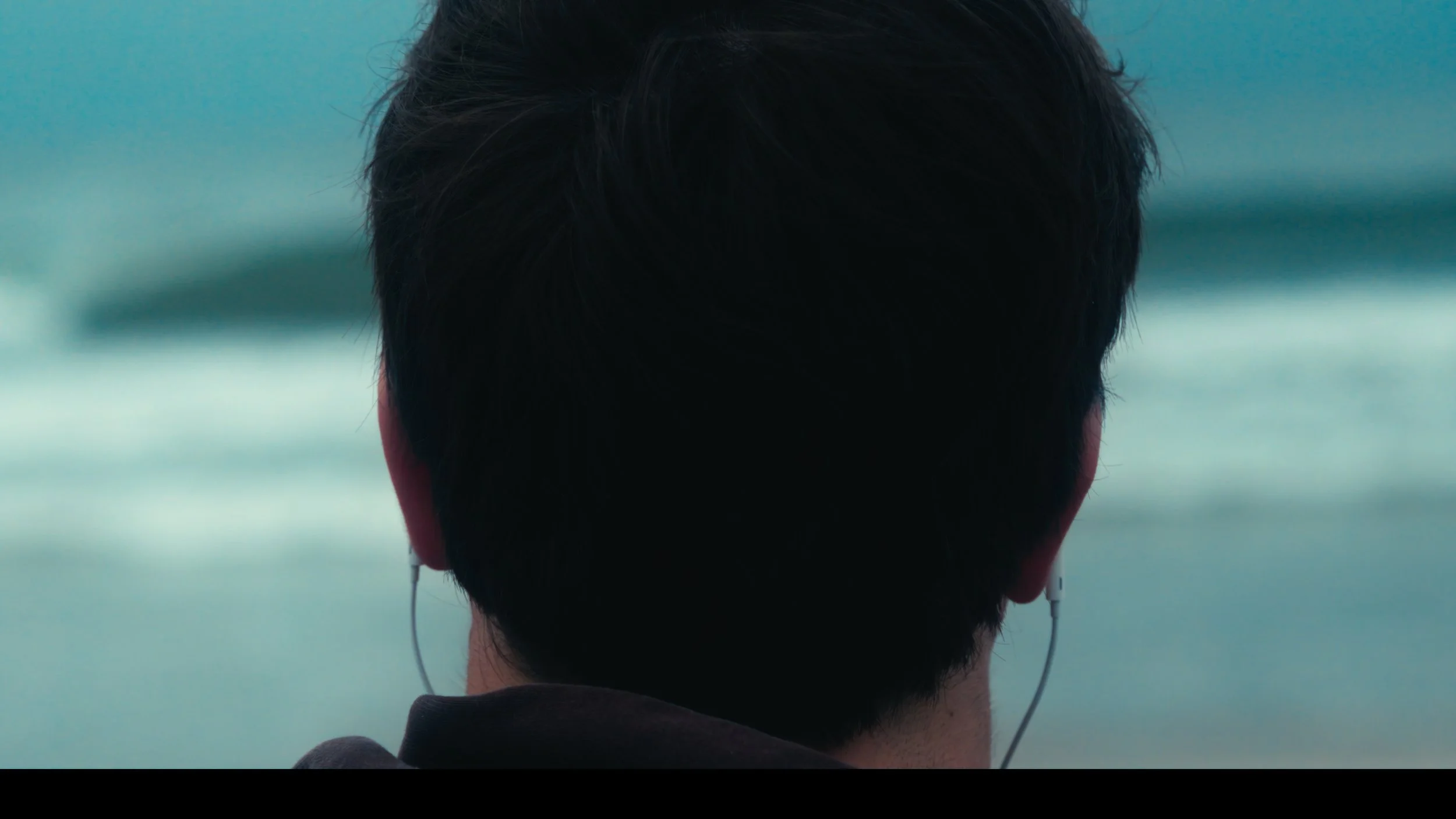 To The Past MAIN for Screening_00_01_42_03.jpg