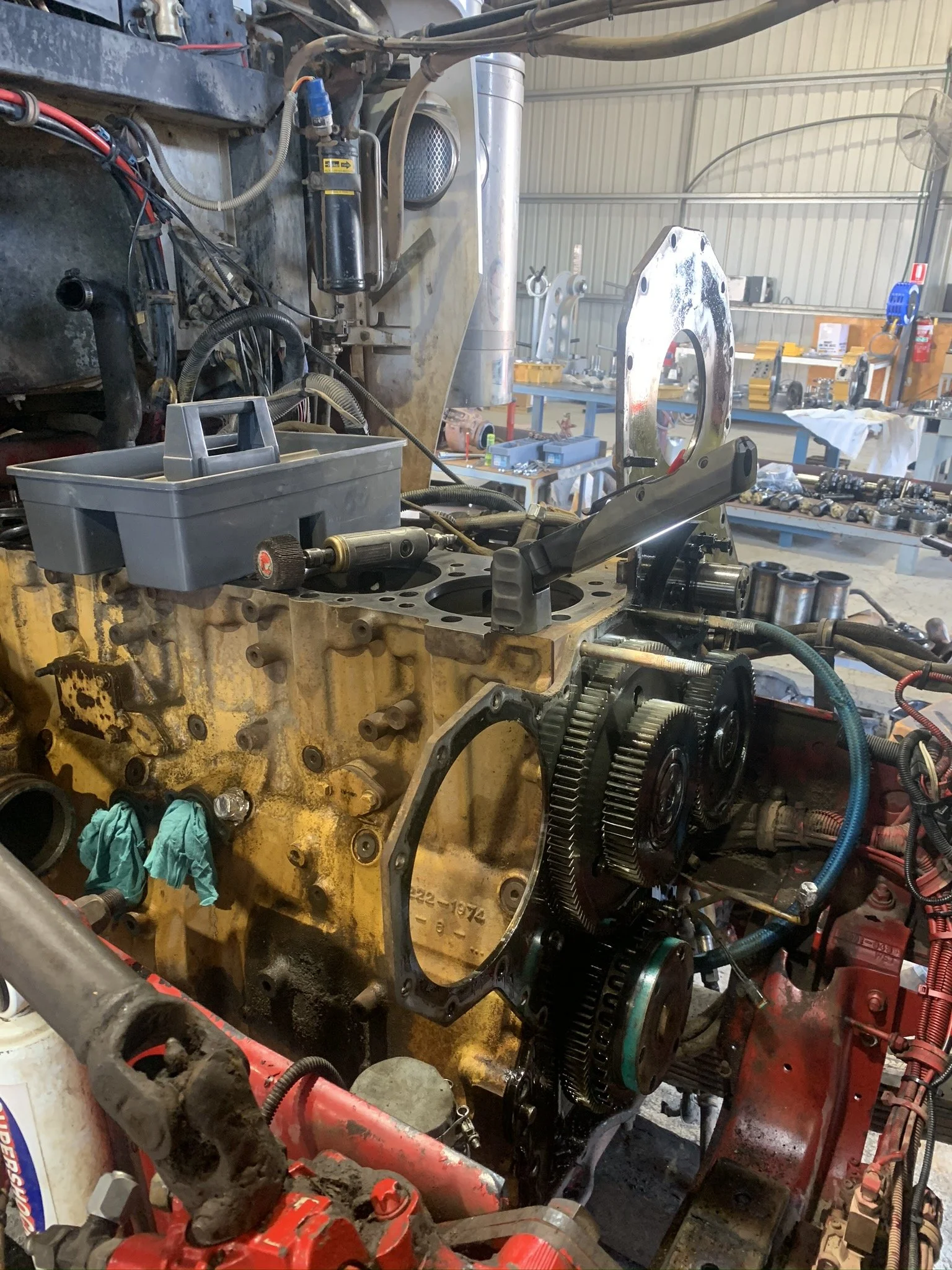 Trucks, earthmoving, mining (6).JPEG