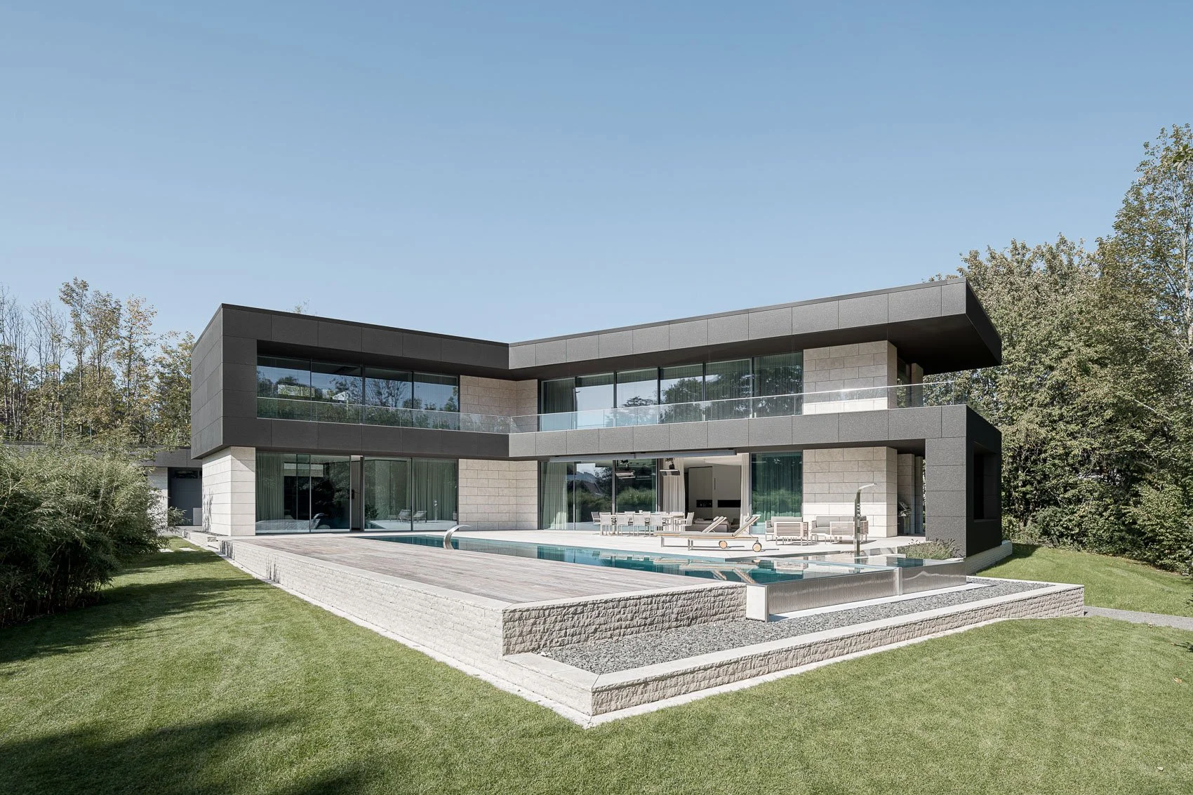 wohnhaus in naturstein