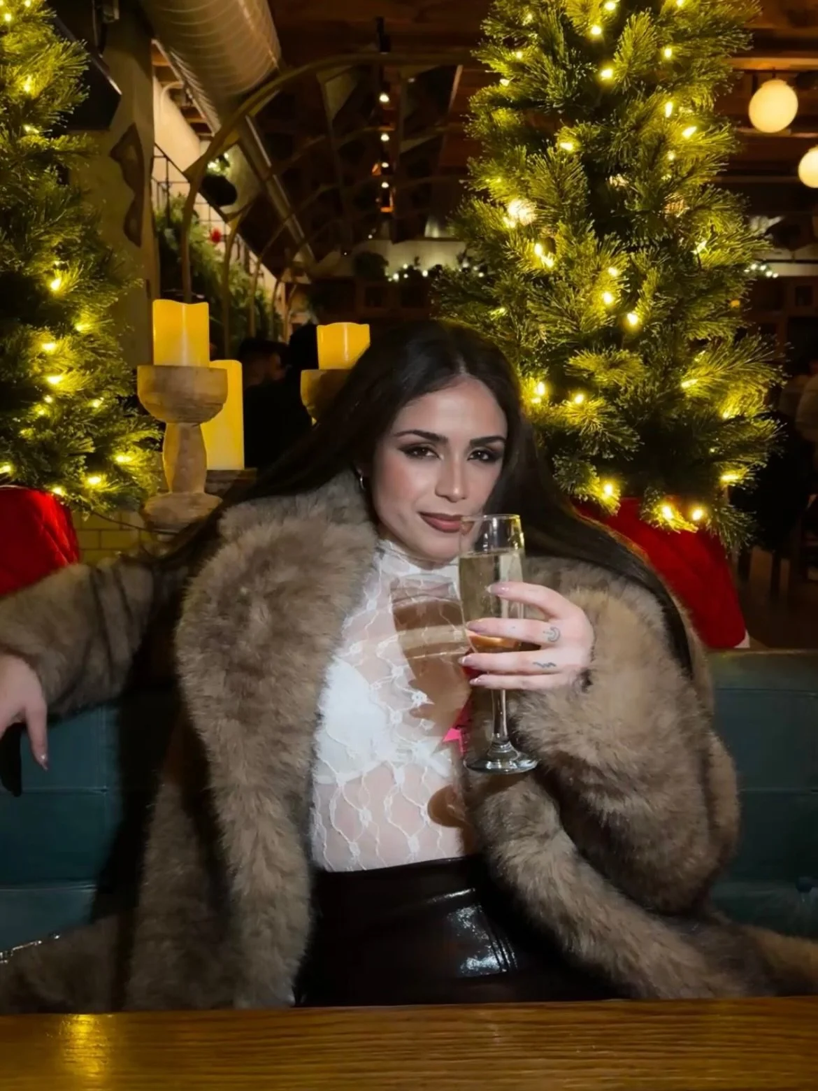 Witches don&rsquo;t age🎈✨

MUA @gayitaliannonna 
Styled by @officialcourtjesster 

🧿🌶️⚔️🛡️