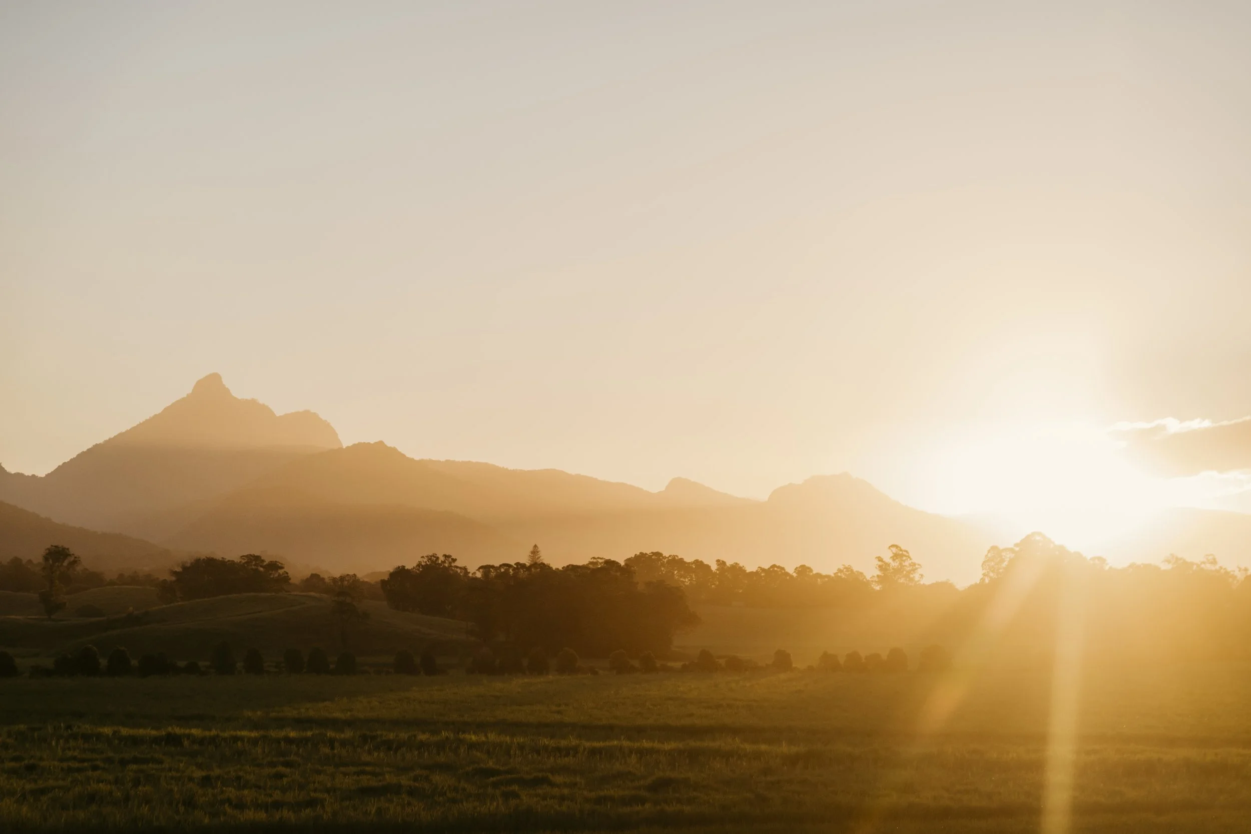SUNSET OVER BUNDJALUNG COUNTRY