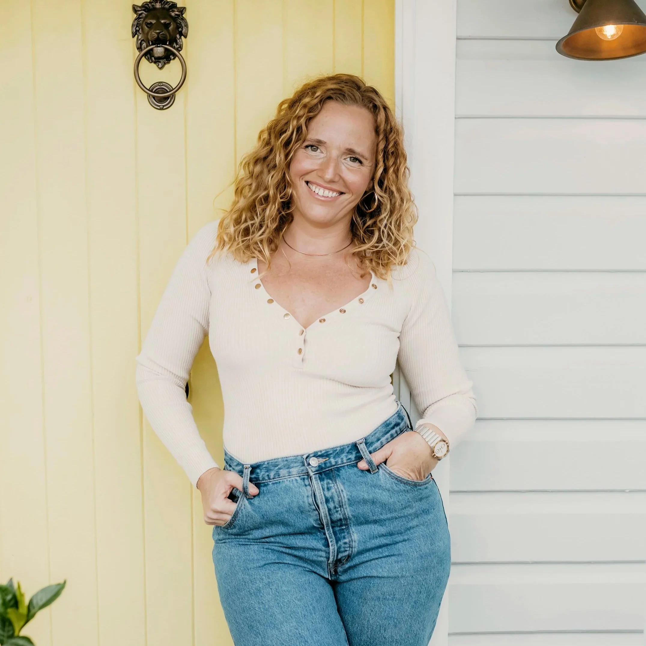 5 REASONS WHY YOU NEED TO BOOK A BRANDING PHOTO SHOOT