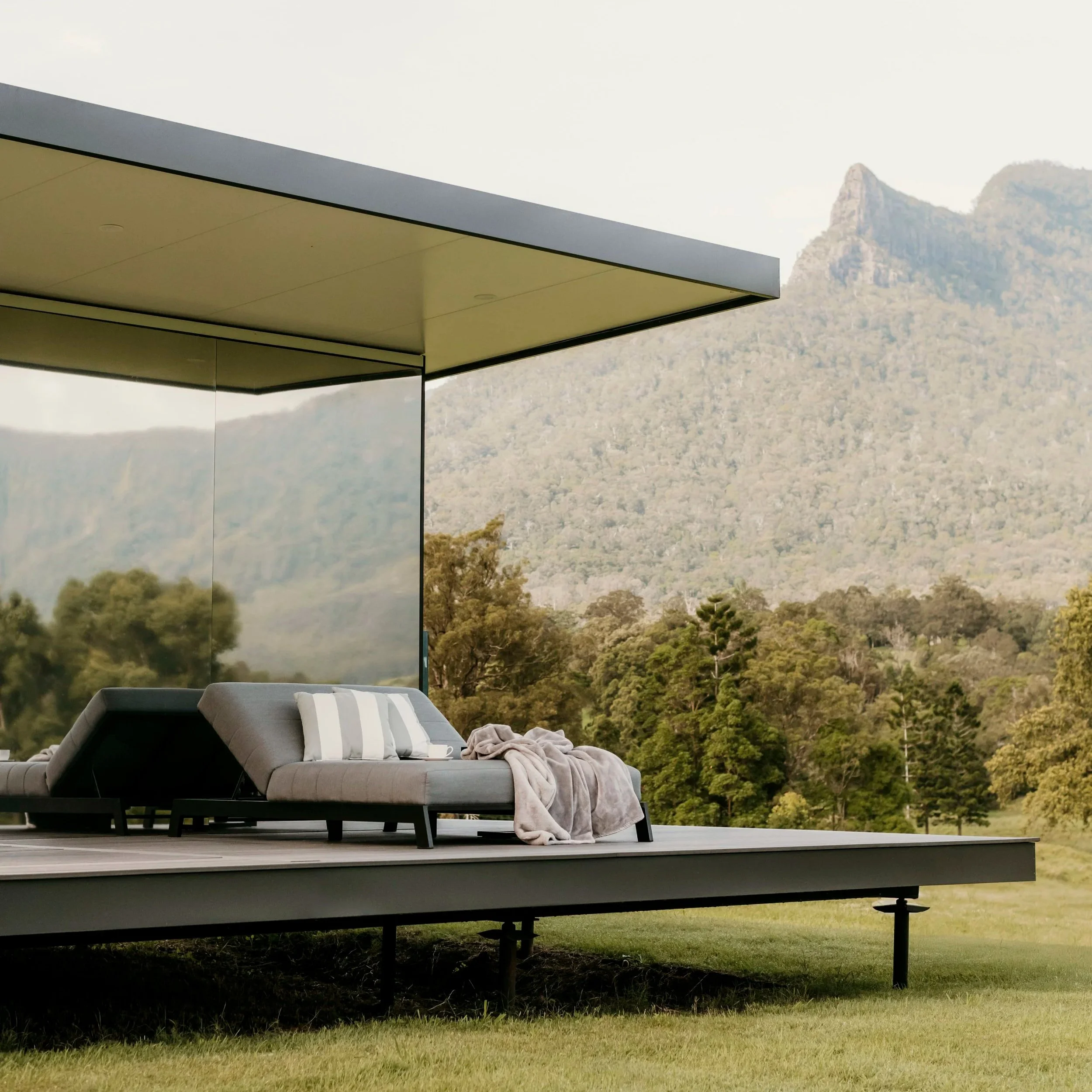 CHOOSING THE RIGHT LOCATION FOR YOUR PHOTO SHOOT