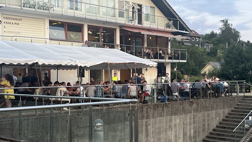 Dans med Band with a name 