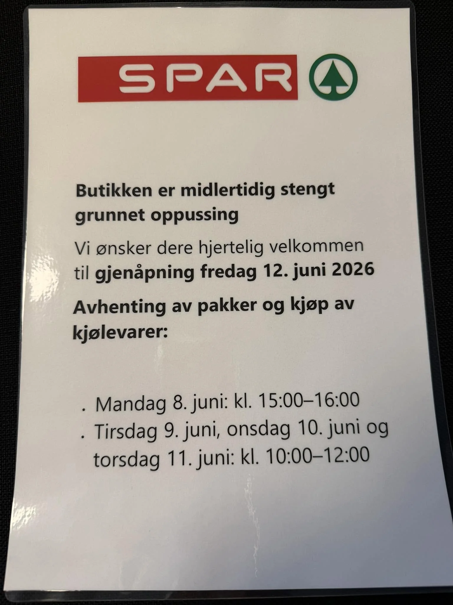 lapp om åpningstider.jpg