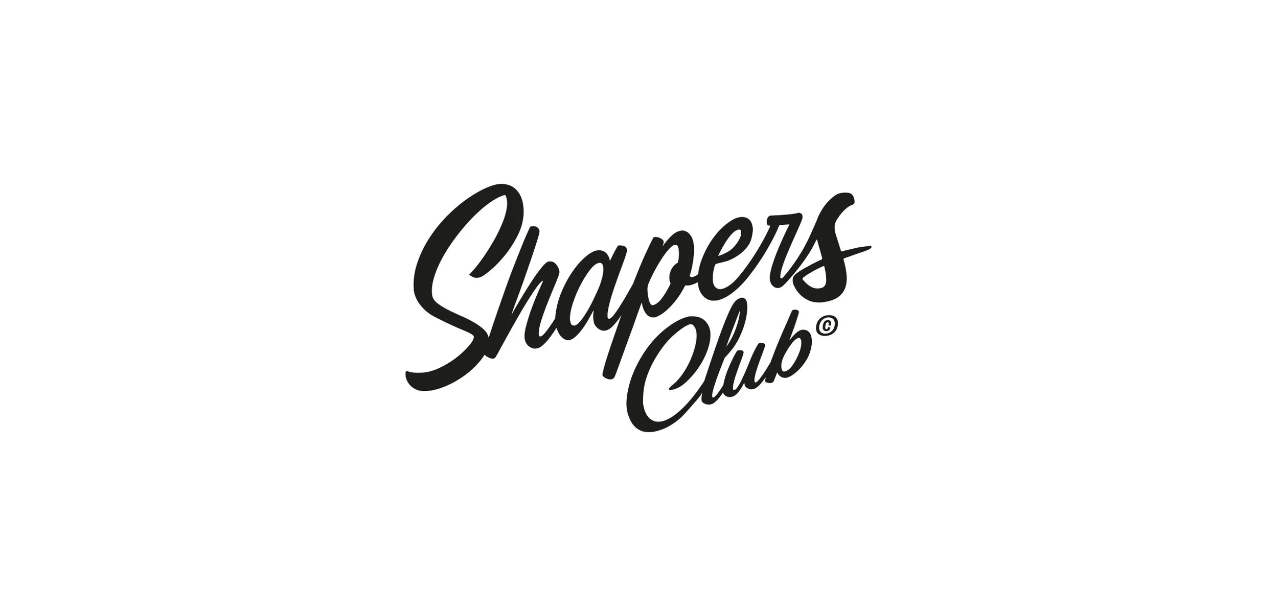 Logo en noir et blanc de SHAPERS CLUB avec un style de police cursive.
