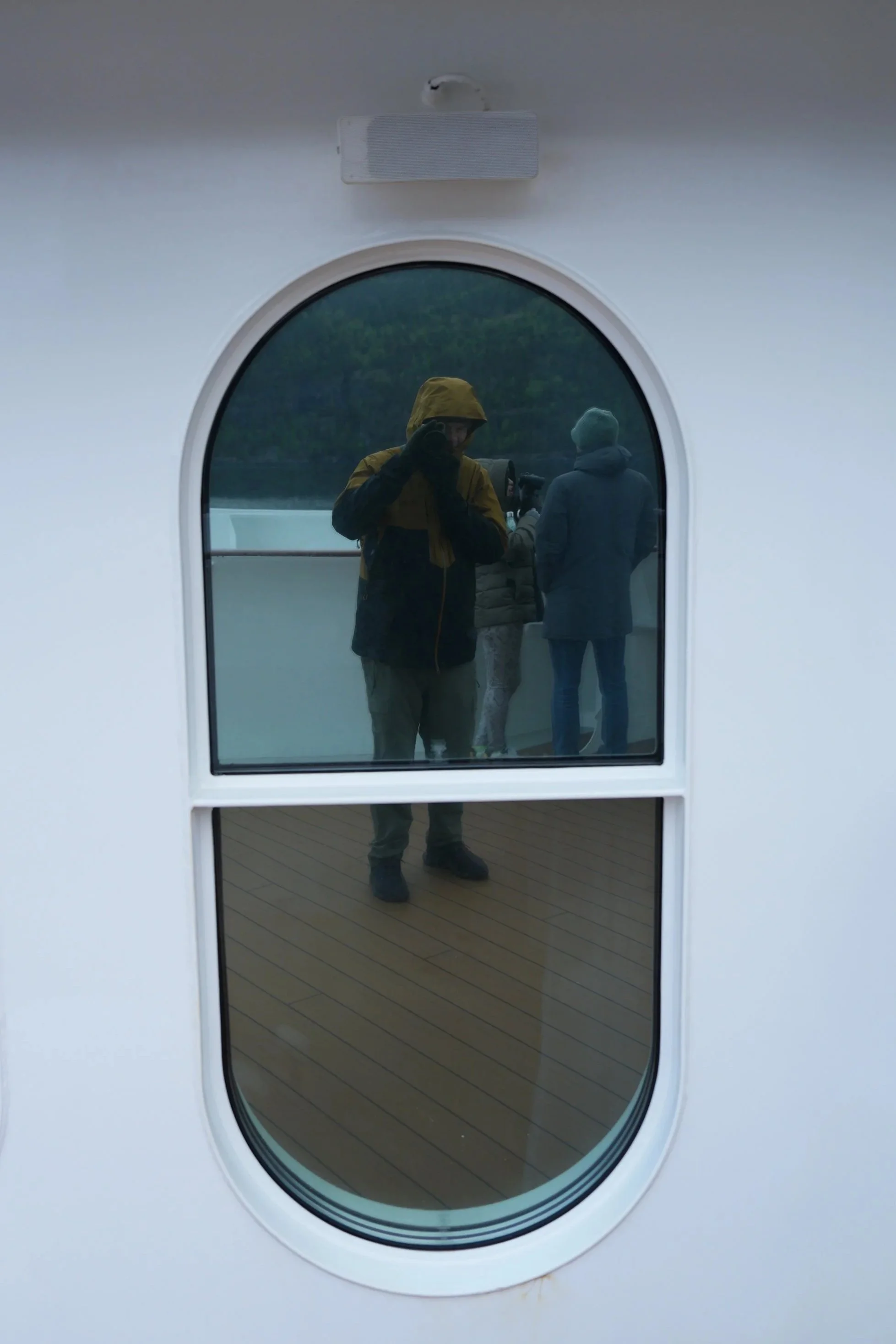 Fellow members of the unofficial 4am fjord appreciation society
