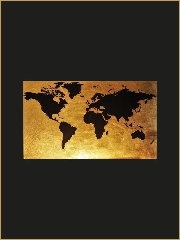 Carte du monde en noir et or