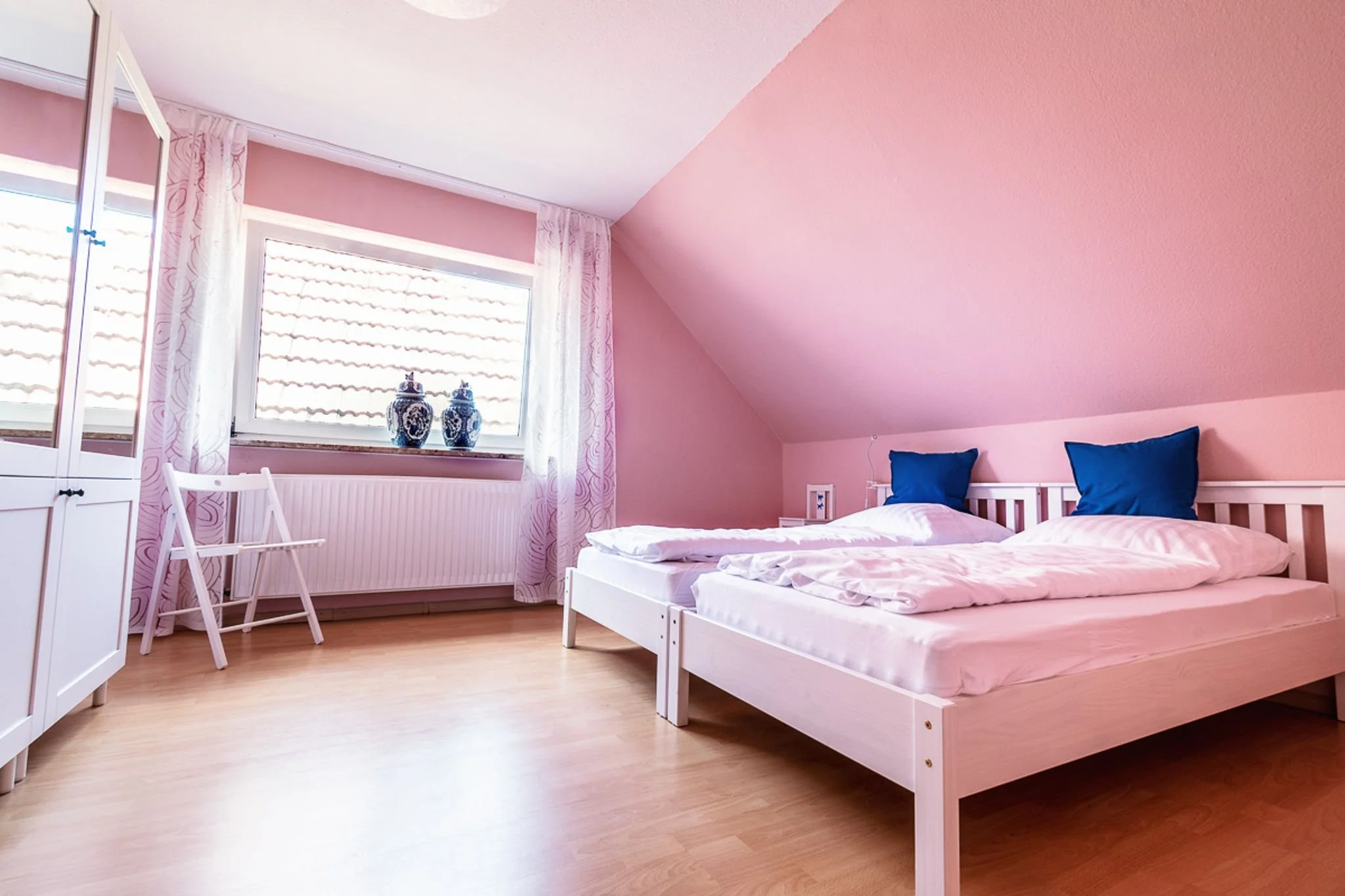 Schlafzimmer 4 von 4 mit zwei Einzelbetten im Obergeschoss