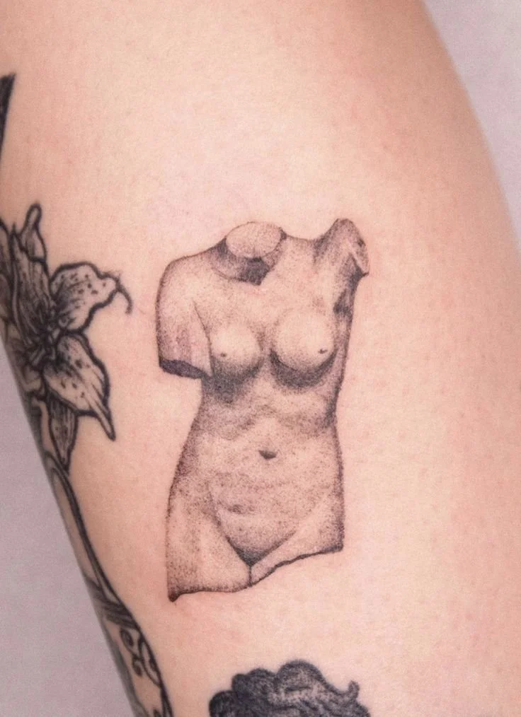 Microrealism by @vaniborn(2).jpg