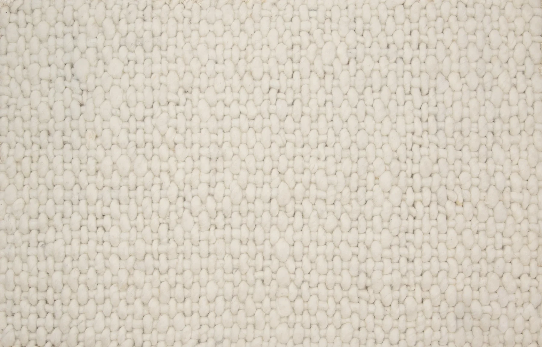 Alexander Isle_Natural.webp