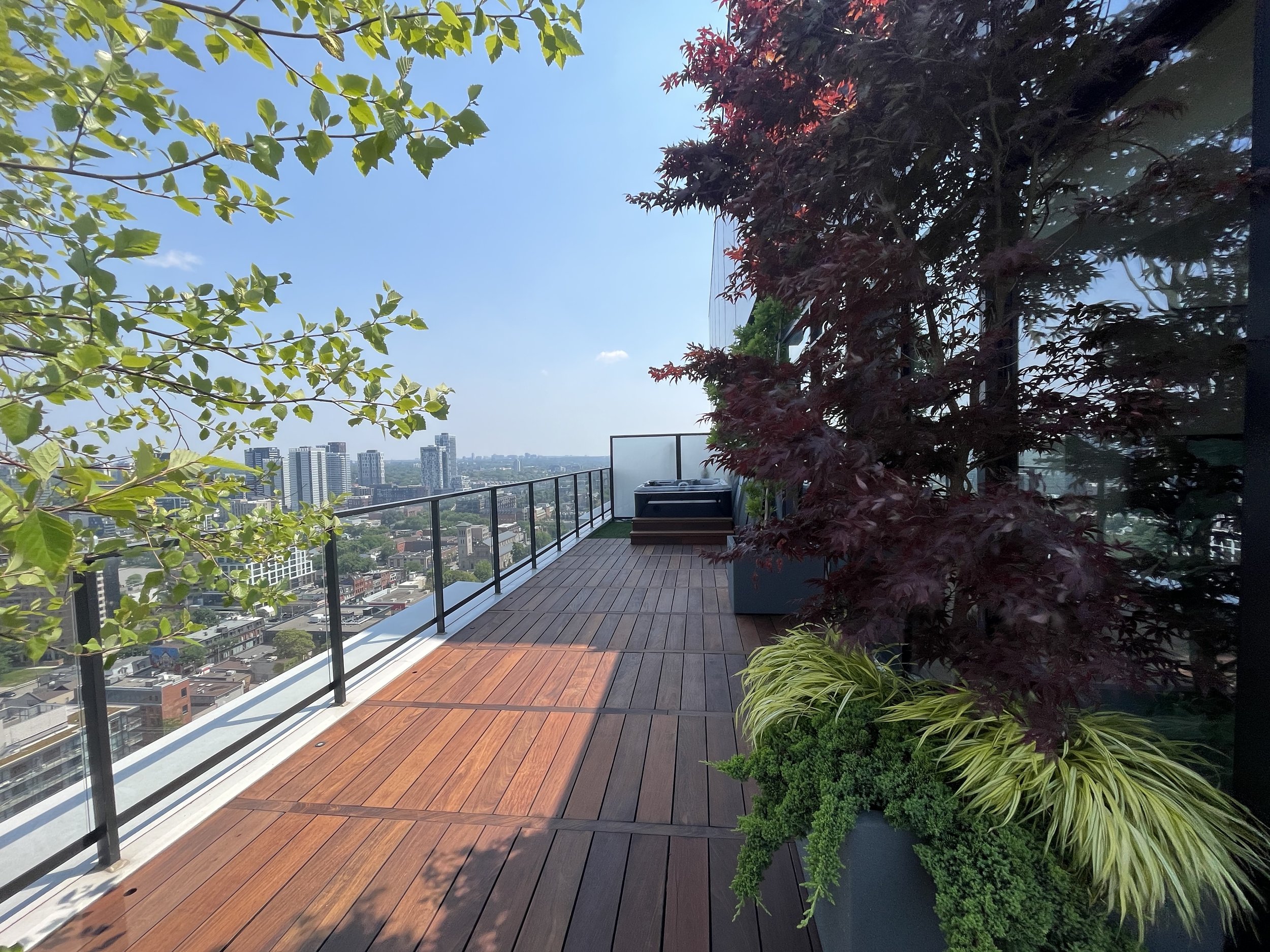 BOX_DESIGN_richmond_street_custom_design_rooftop_terrace_luxury_hot_tub_installation_17.jpg