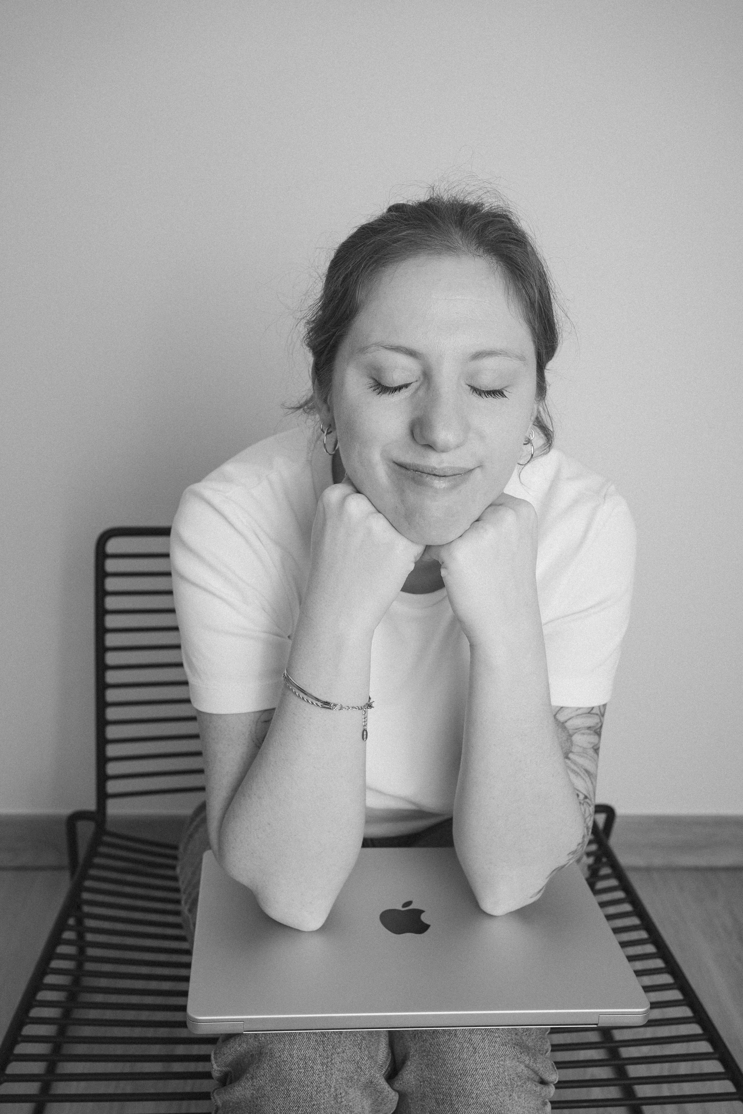 Louise tevreden en blij