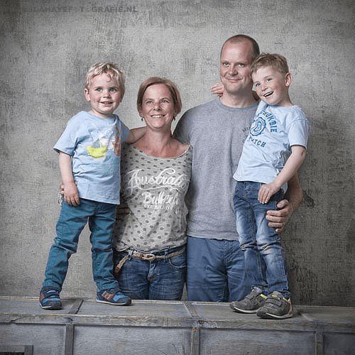 familie-fotos-fotostudio-tilburg-franslahaye-fotograaf-fotoshoot-fotograaf-master-20171010_llll0037.png