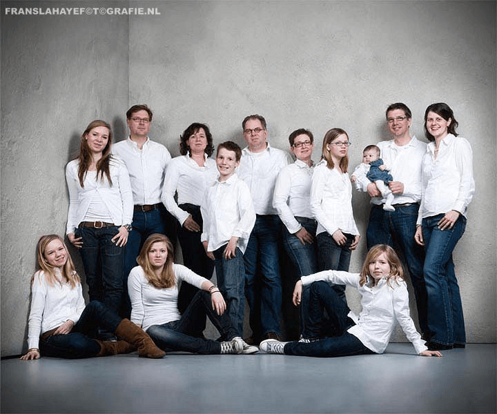 familie-fotos-fotostudio-tilburg-franslahaye-fotograaf-fotoshoot-fotograaf-master-20171010_llll0043.png